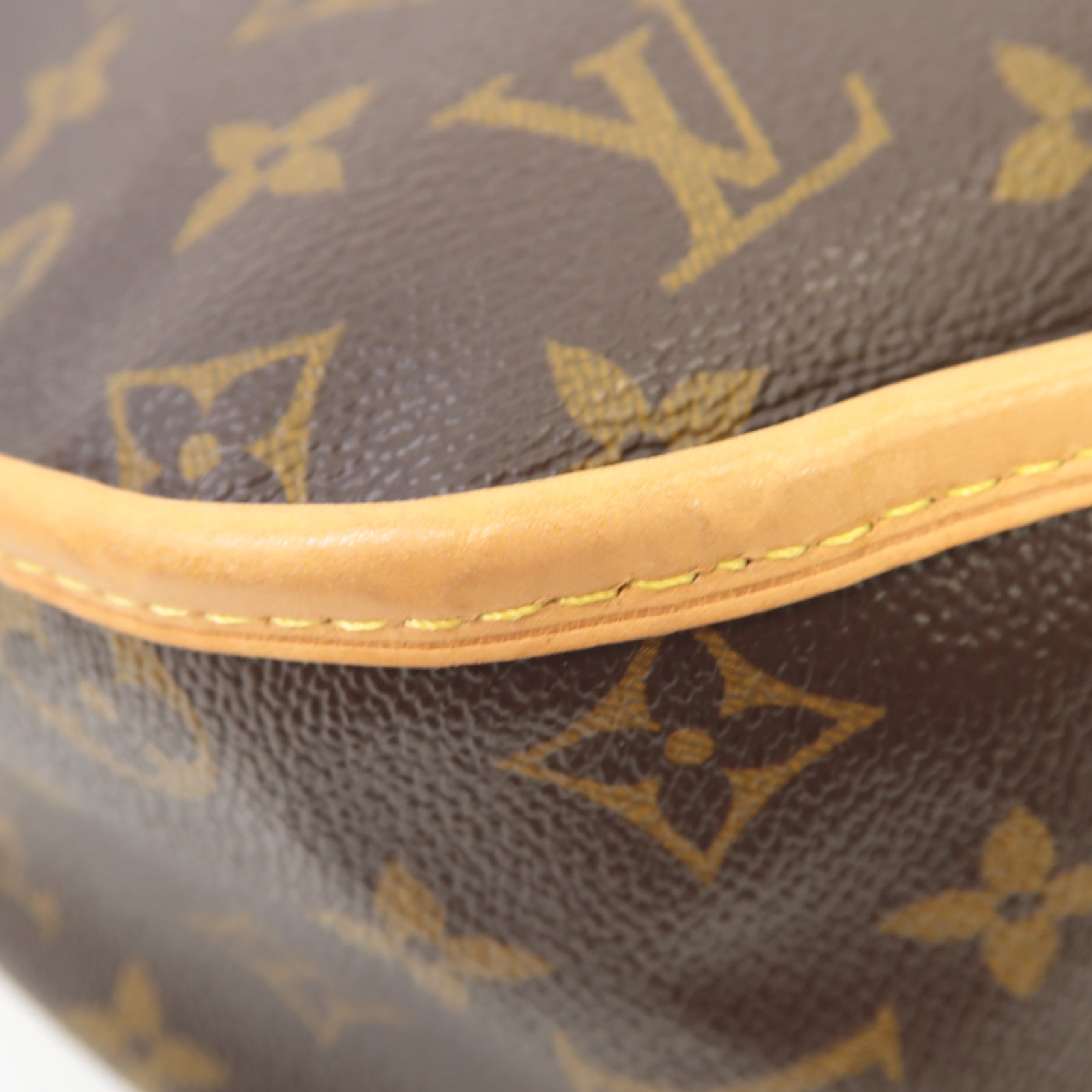 LOUIS VUITTON Monogram Menilmontant MM金扣肩背袋啡色