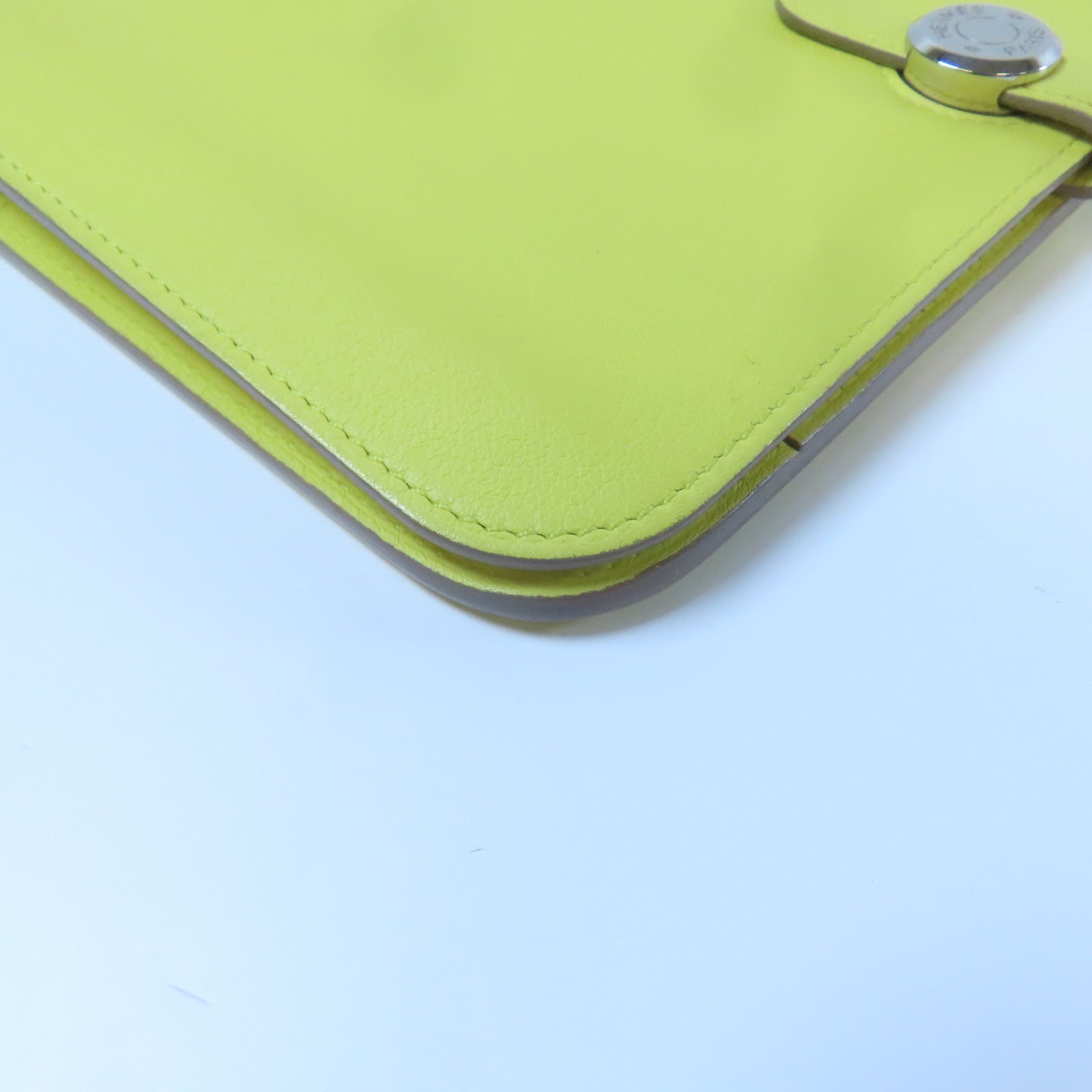 HERMES Swift皮革Dogon GM銀扣長錢包Jaune Poussin小雞黃色