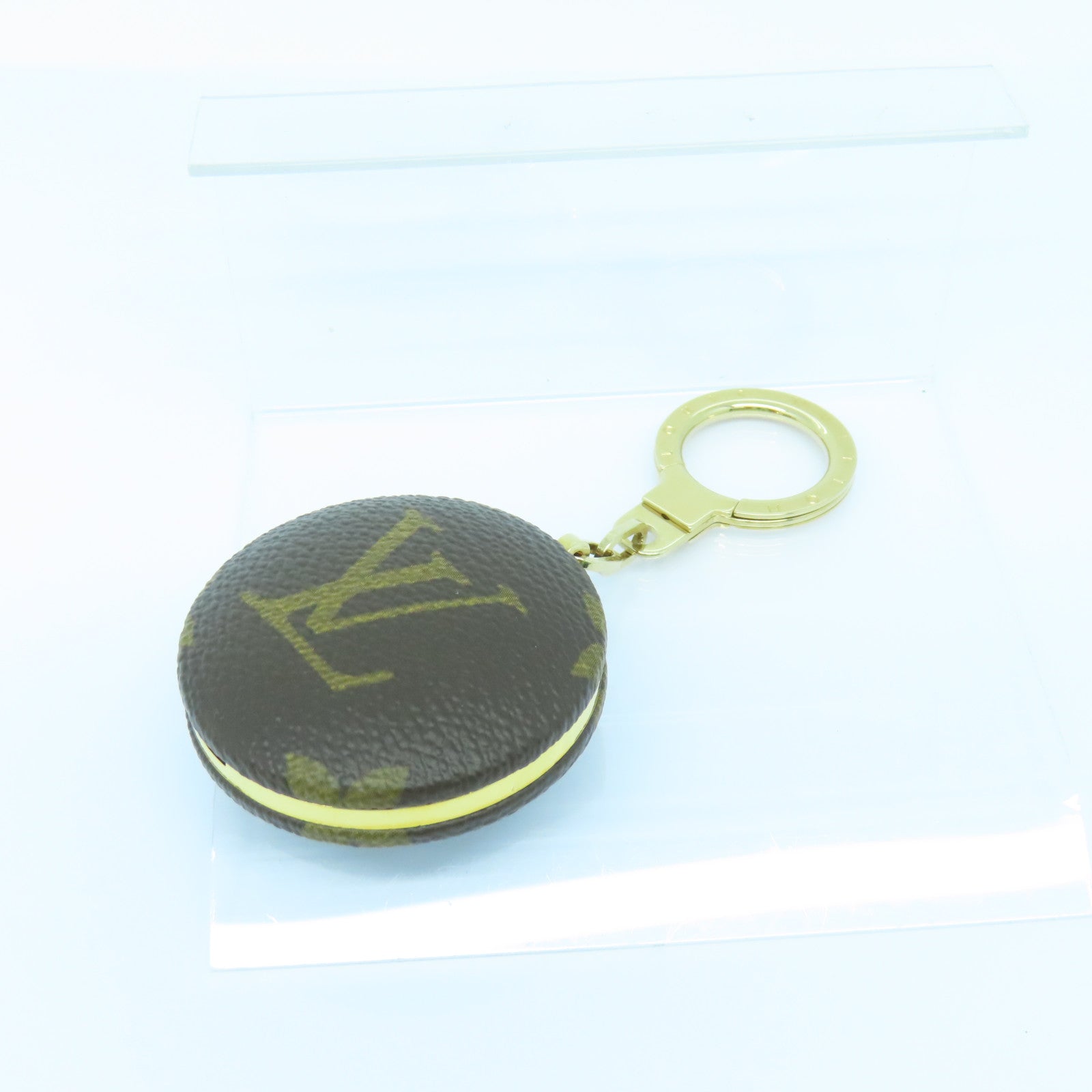 LOUIS VUITTON Monogram Charm Gold Buckle Charm Brown