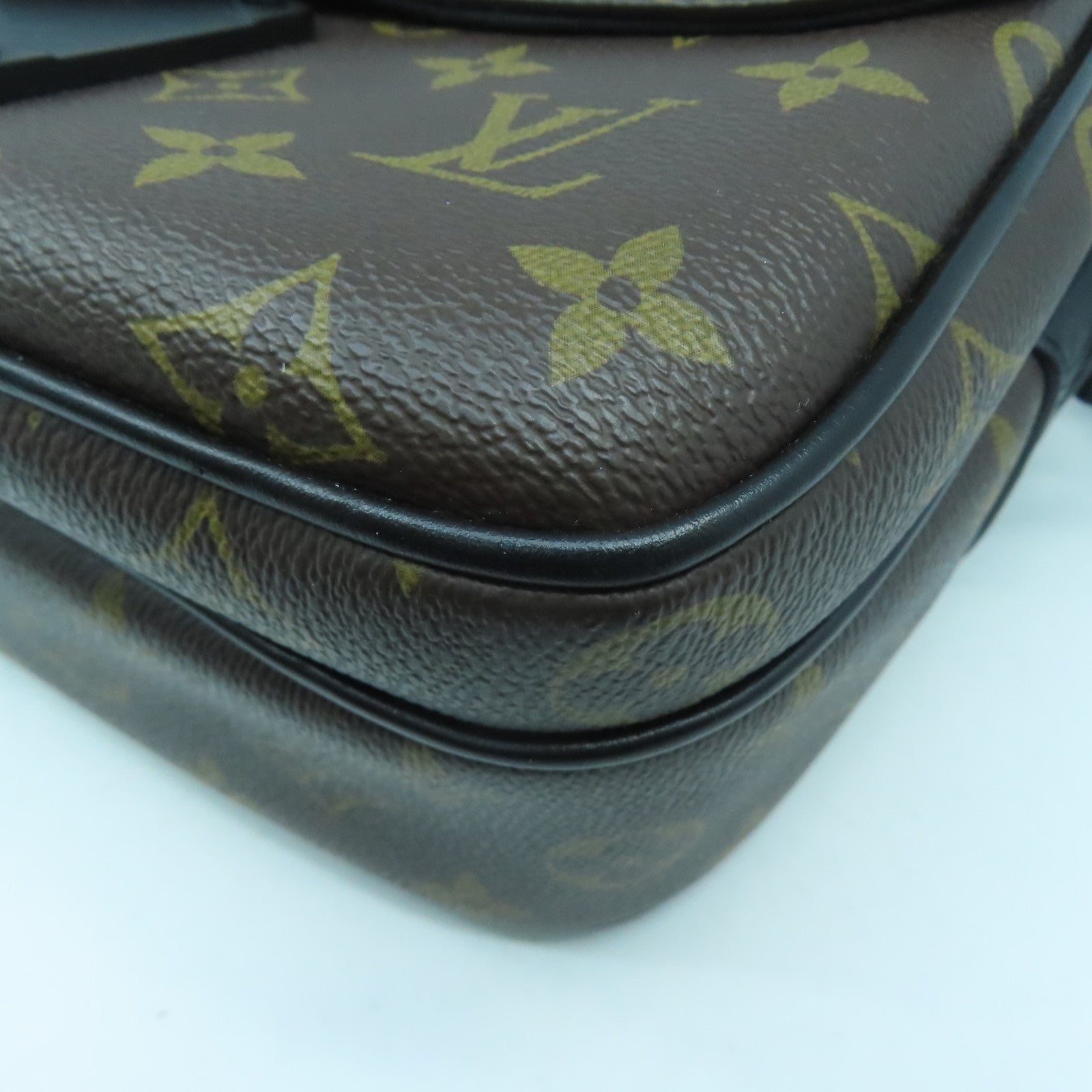 LOUIS VUITTON Monogram S Lock Messenger肩背袋啡色