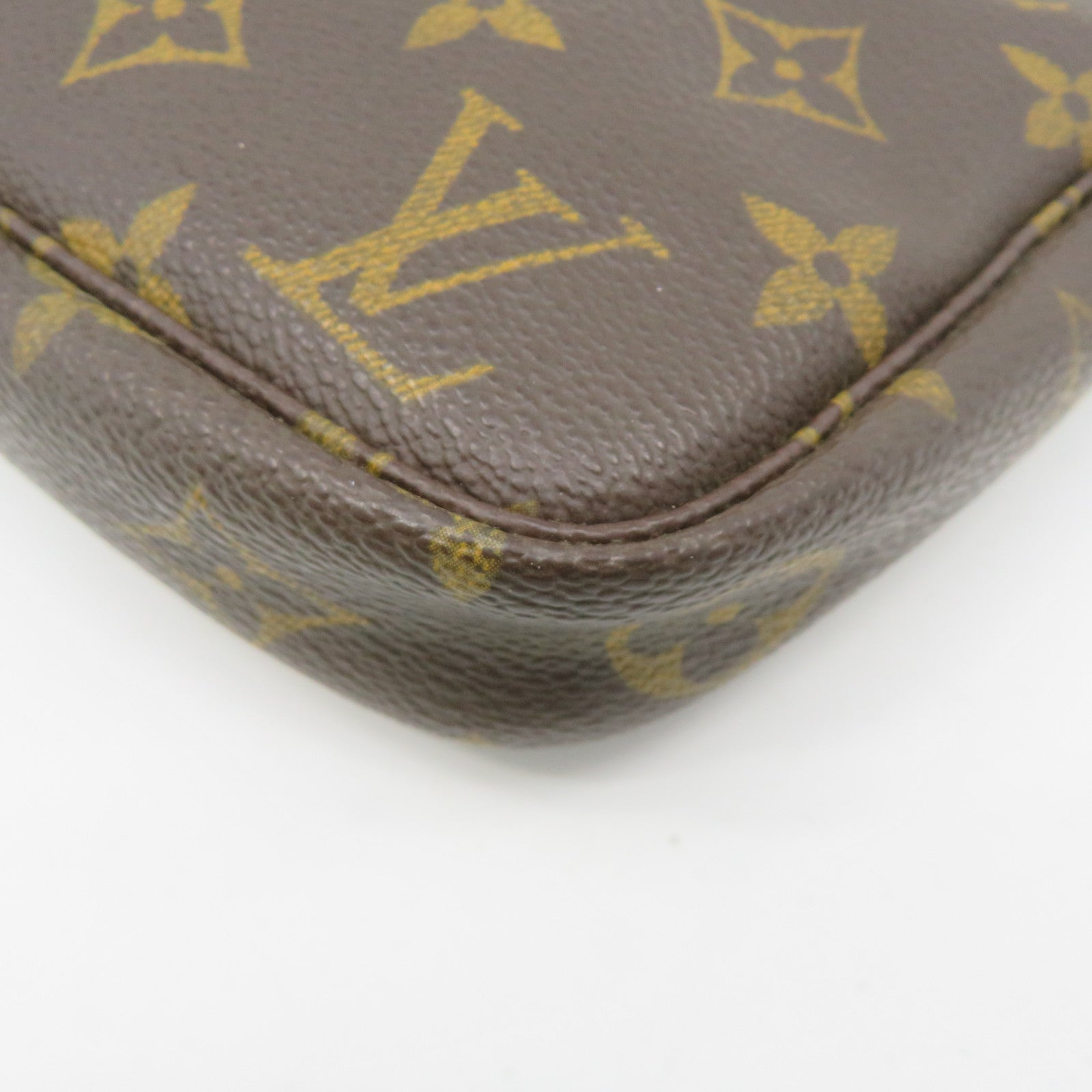 LOUIS VUITTON Monogram Pochette Accessories Pouch Hand Bag Brown