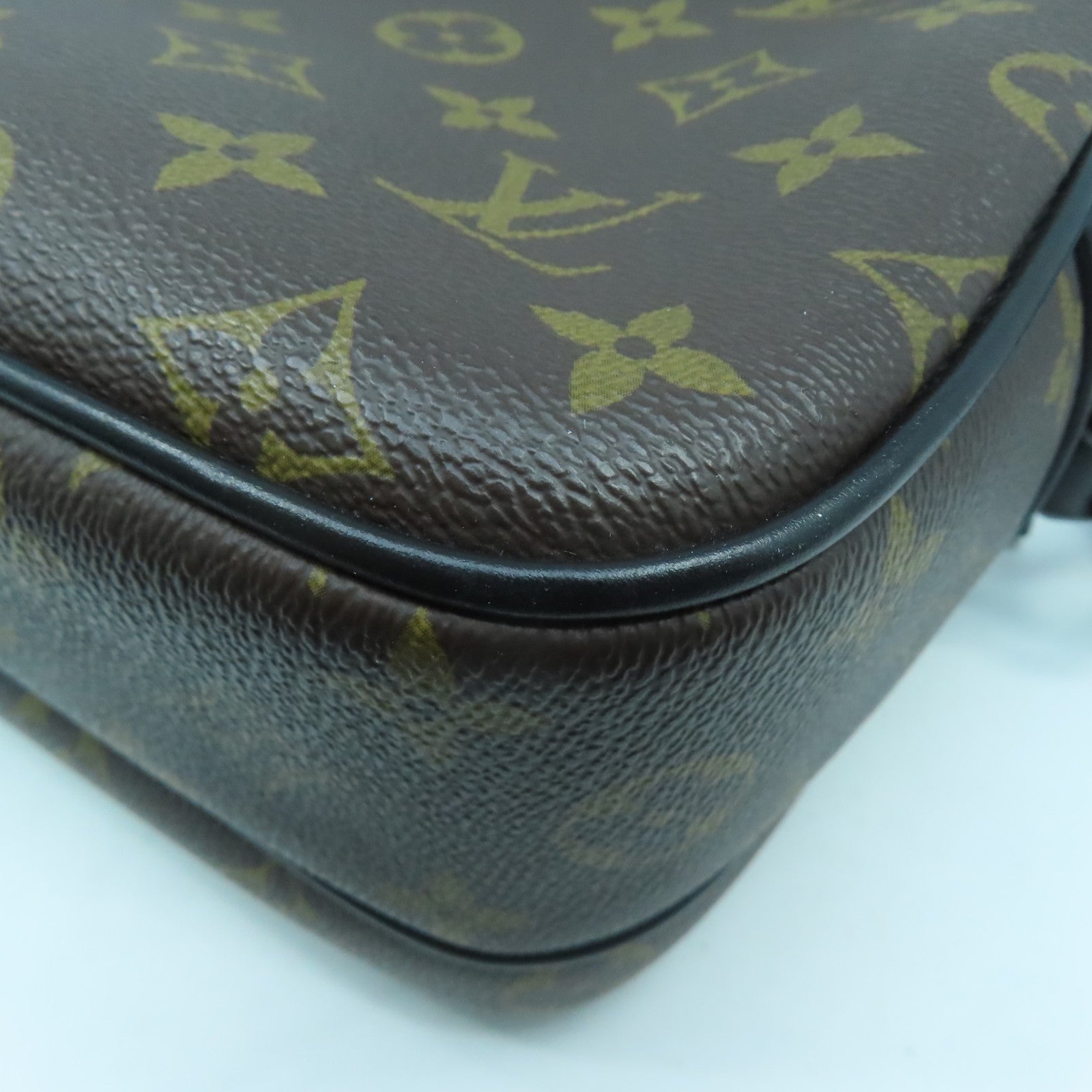LOUIS VUITTON Monogram S Lock Messenger肩背袋啡色