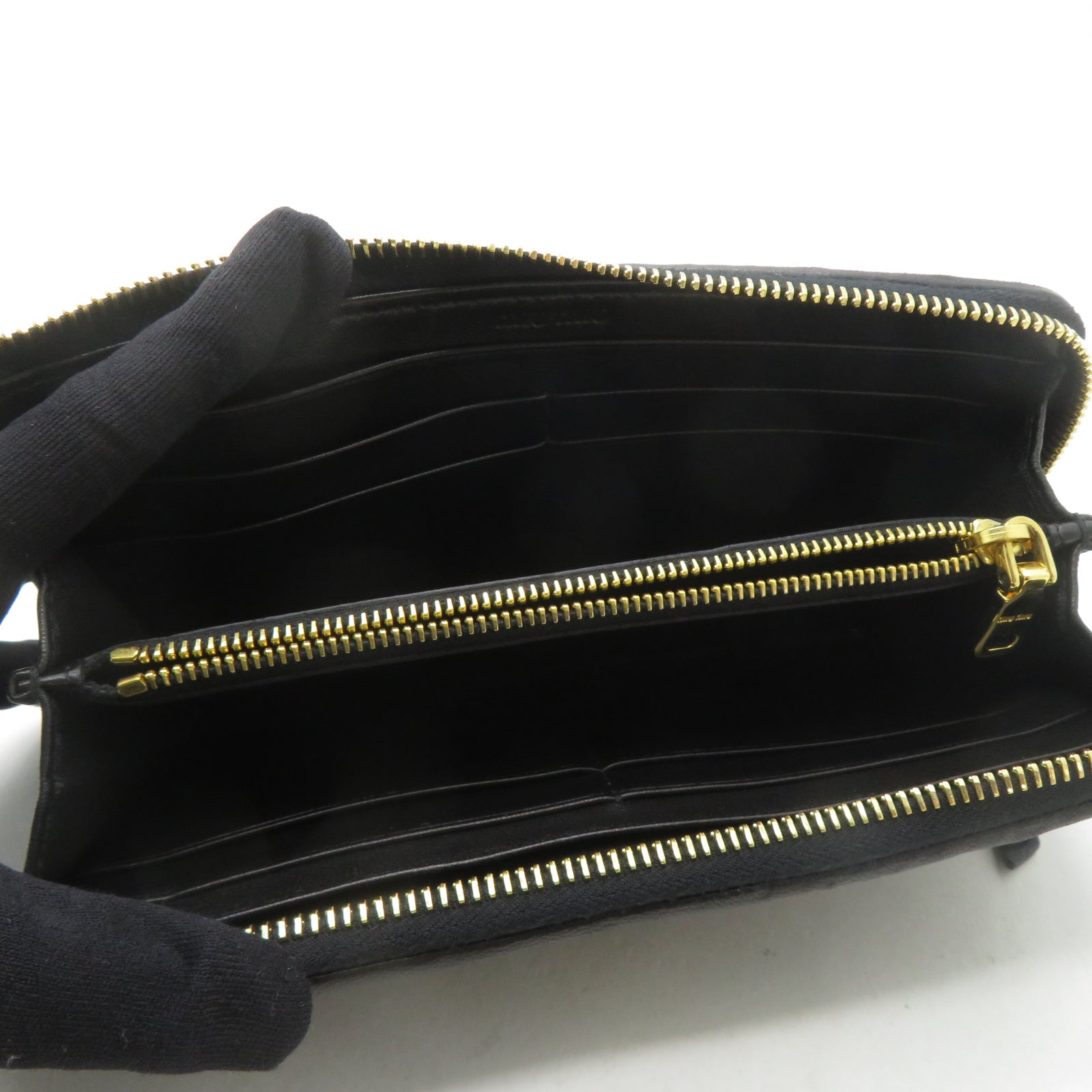 Miu Miu 牛皮皮革Long Wallet金扣長錢包黑色