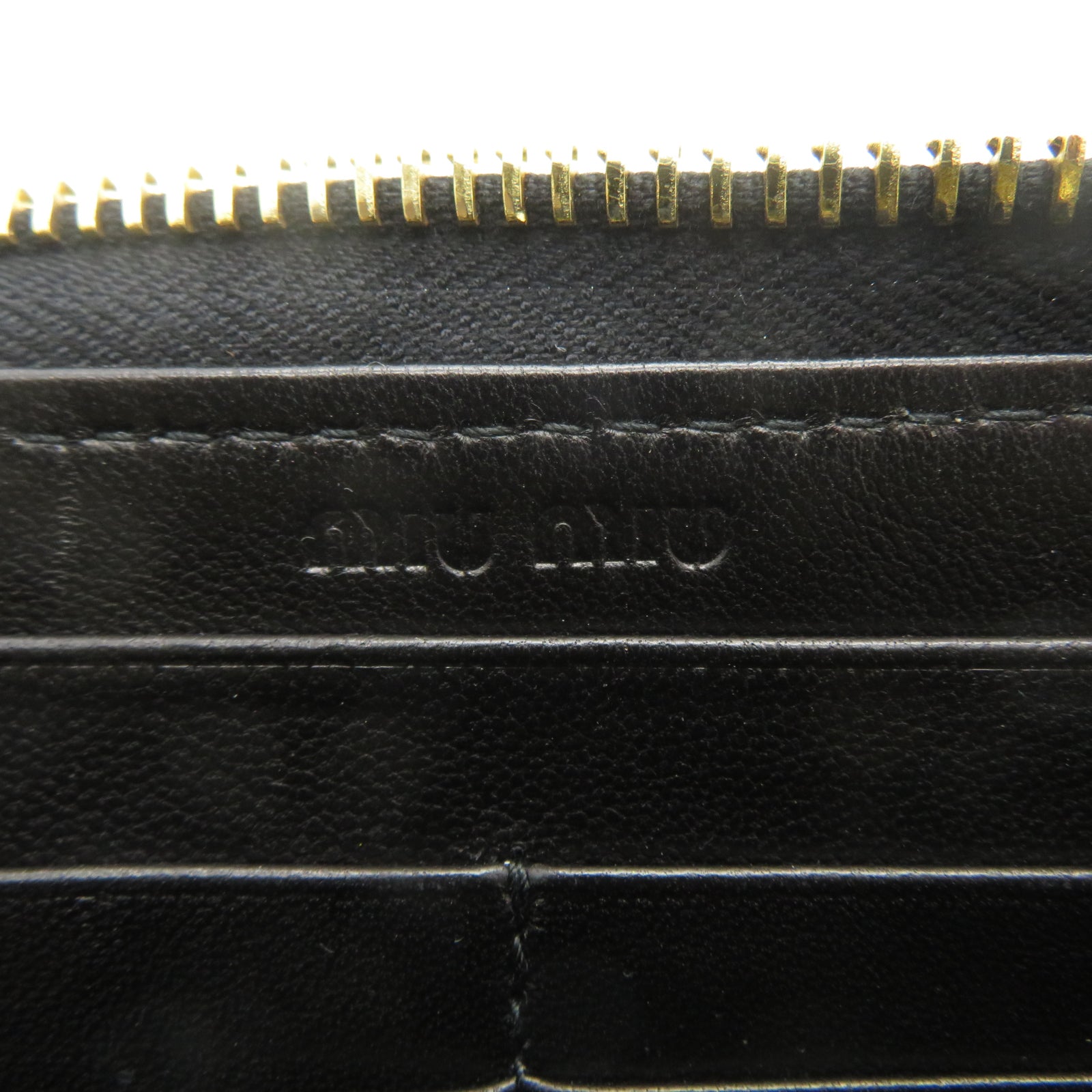 Miu Miu 牛皮皮革Long Wallet金扣長錢包黑色