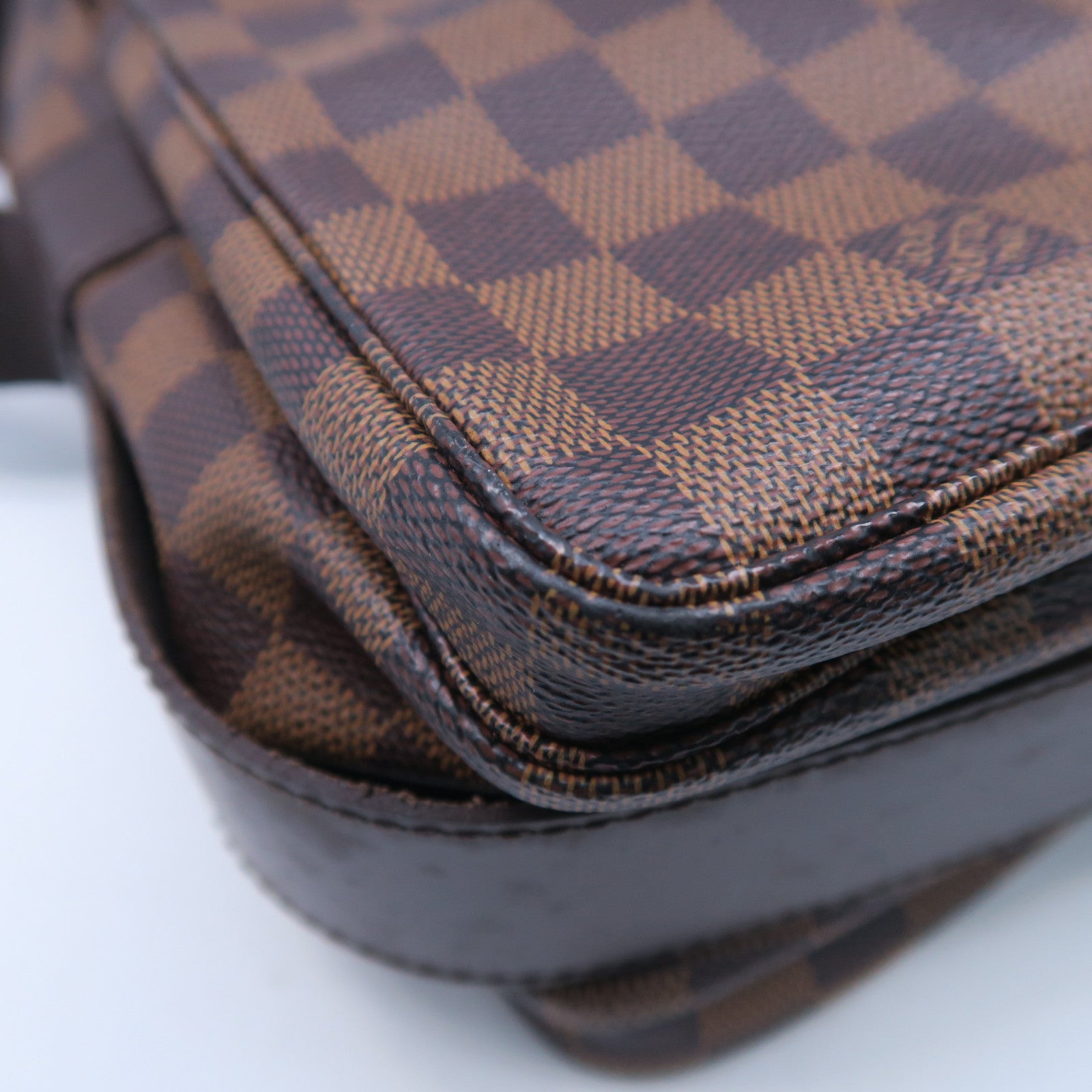 LOUIS VUITTON Damier Ebene Naviglio金扣肩背袋啡色