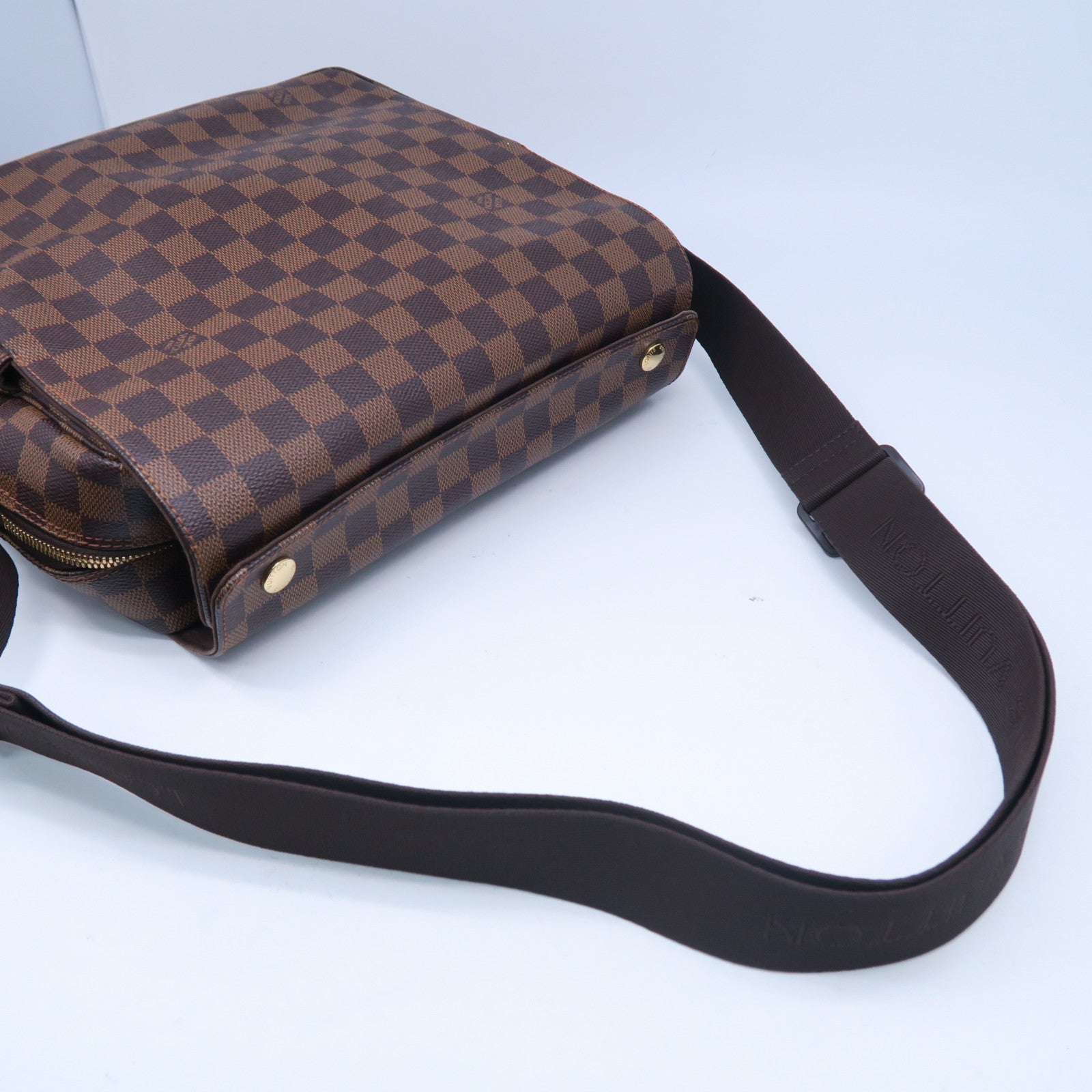 LOUIS VUITTON Damier Ebene Naviglio金扣肩背袋啡色