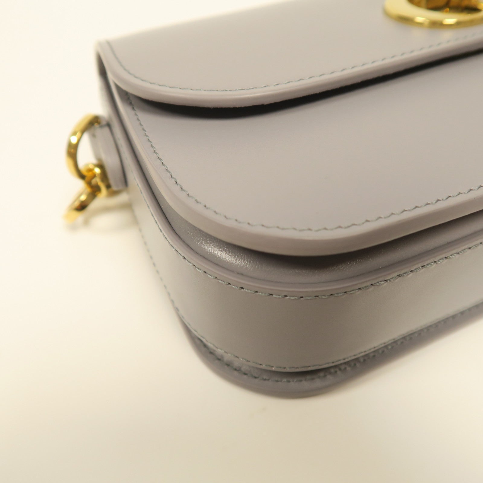 Dior 牛皮皮革Montaigne Avenue金扣鏈帶肩背袋灰色