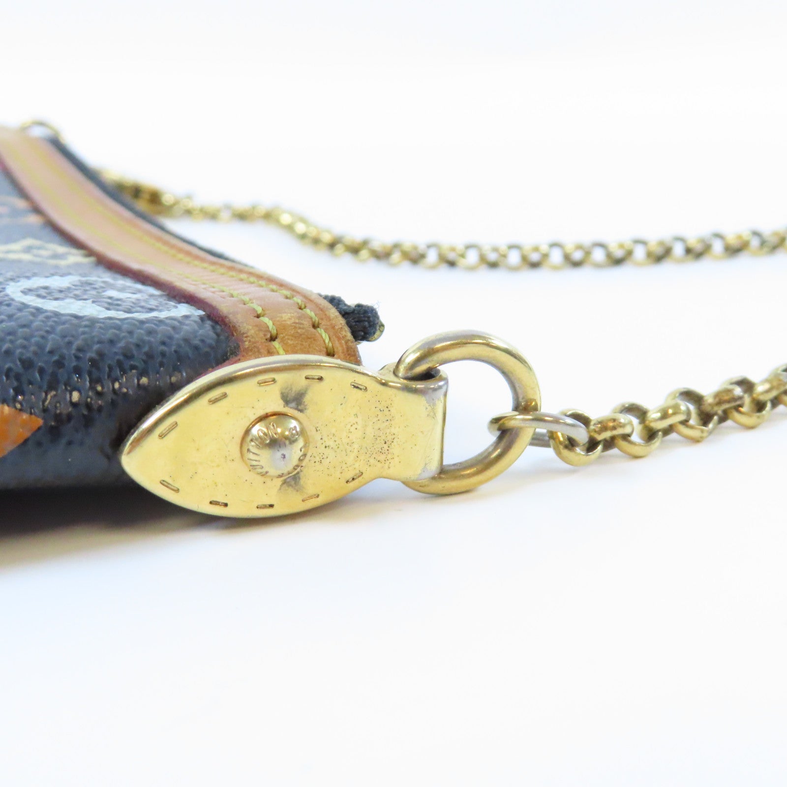 LOUIS VUITTON Monogram Multicolore Pochette Milla金扣鏈帶手挽袋黑色