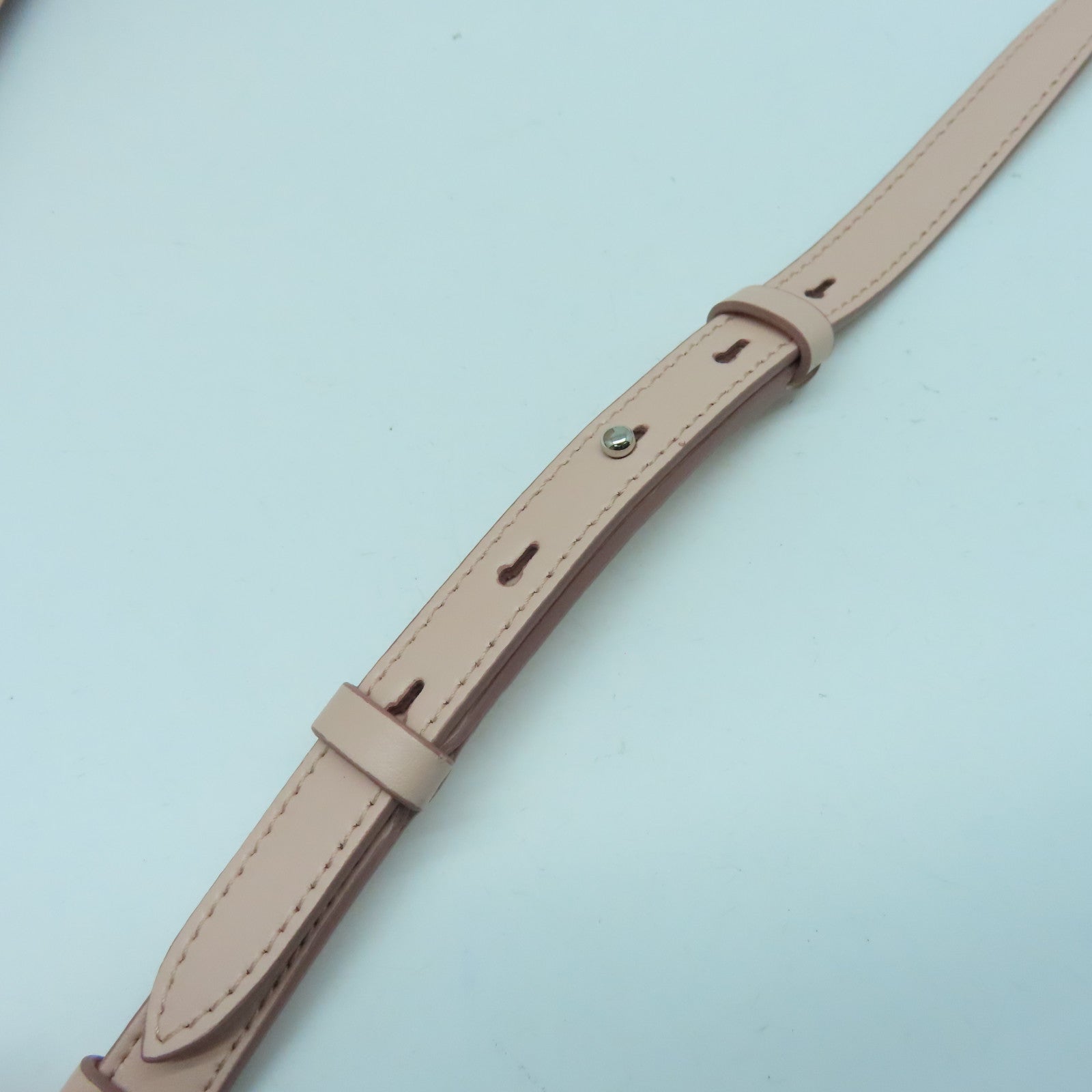 Salvatore Ferragamo 牛皮皮革Chain Shoulder Bag银扣链带肩背袋粉红色
