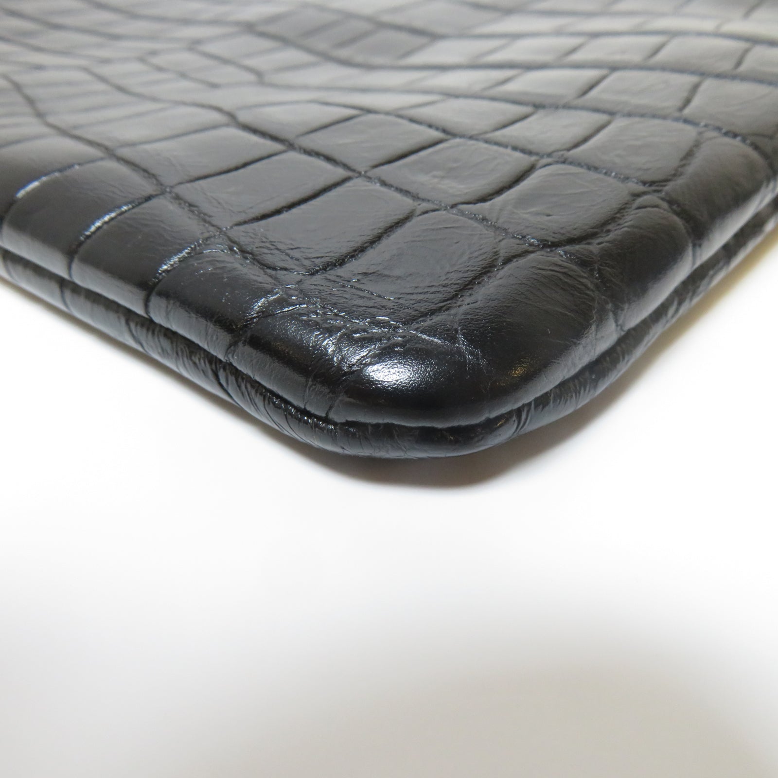 SAINT LAURENT 牛皮皮革Pouch銀扣手拿包黑色