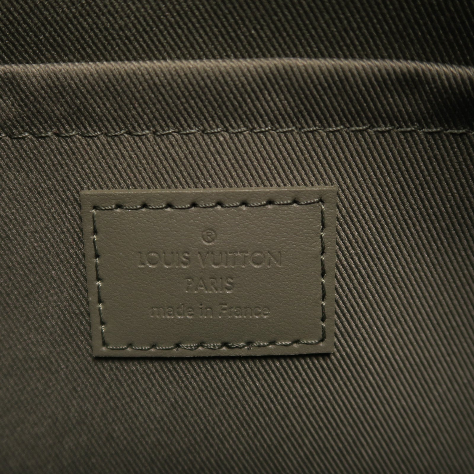 LOUIS VUITTON 牛皮皮革City Keepall銀扣肩背袋卡其色