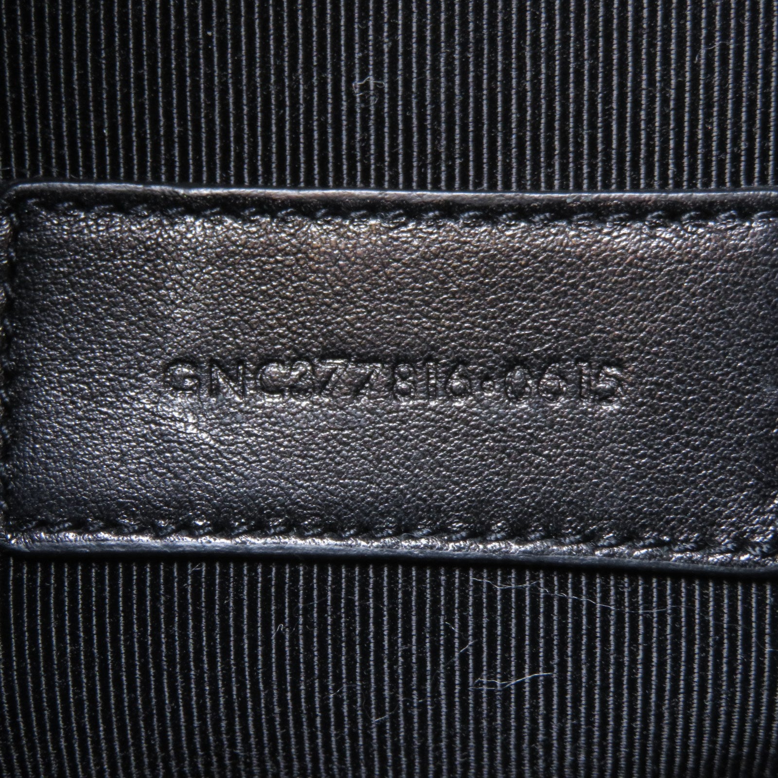 SAINT LAURENT 牛皮皮革Pouch銀扣手拿包黑色