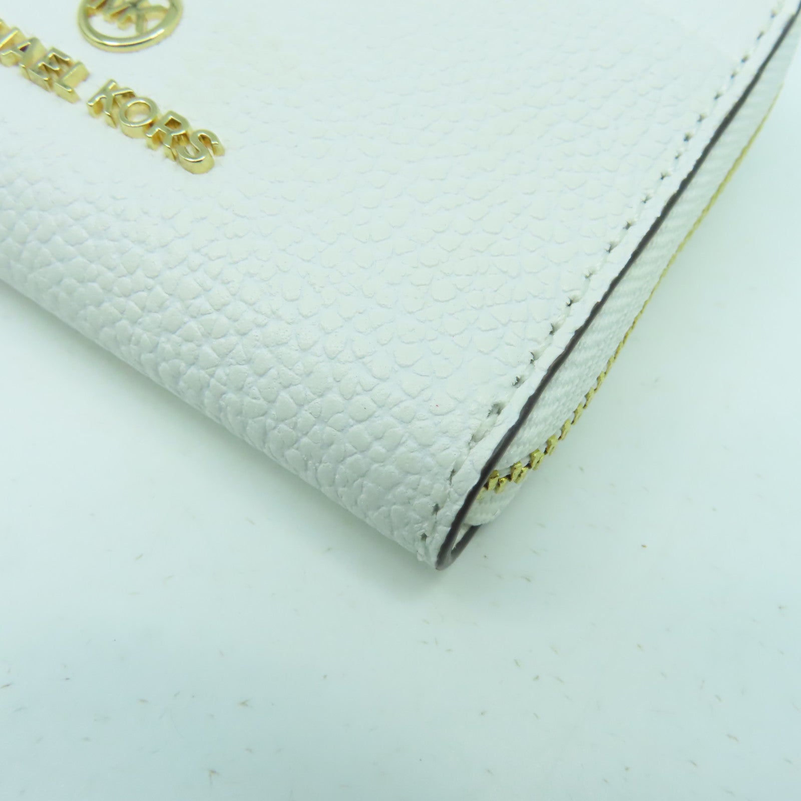 Michael Kors 牛皮皮革Zipper Card Case金扣卡片套白色