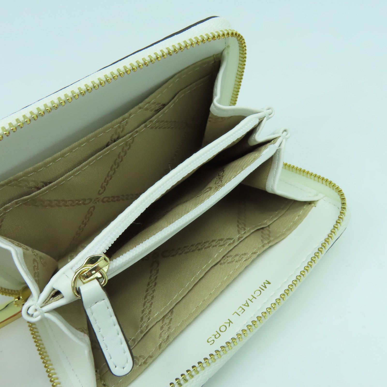 Michael Kors 牛皮皮革Zipper Card Case金扣卡片套白色