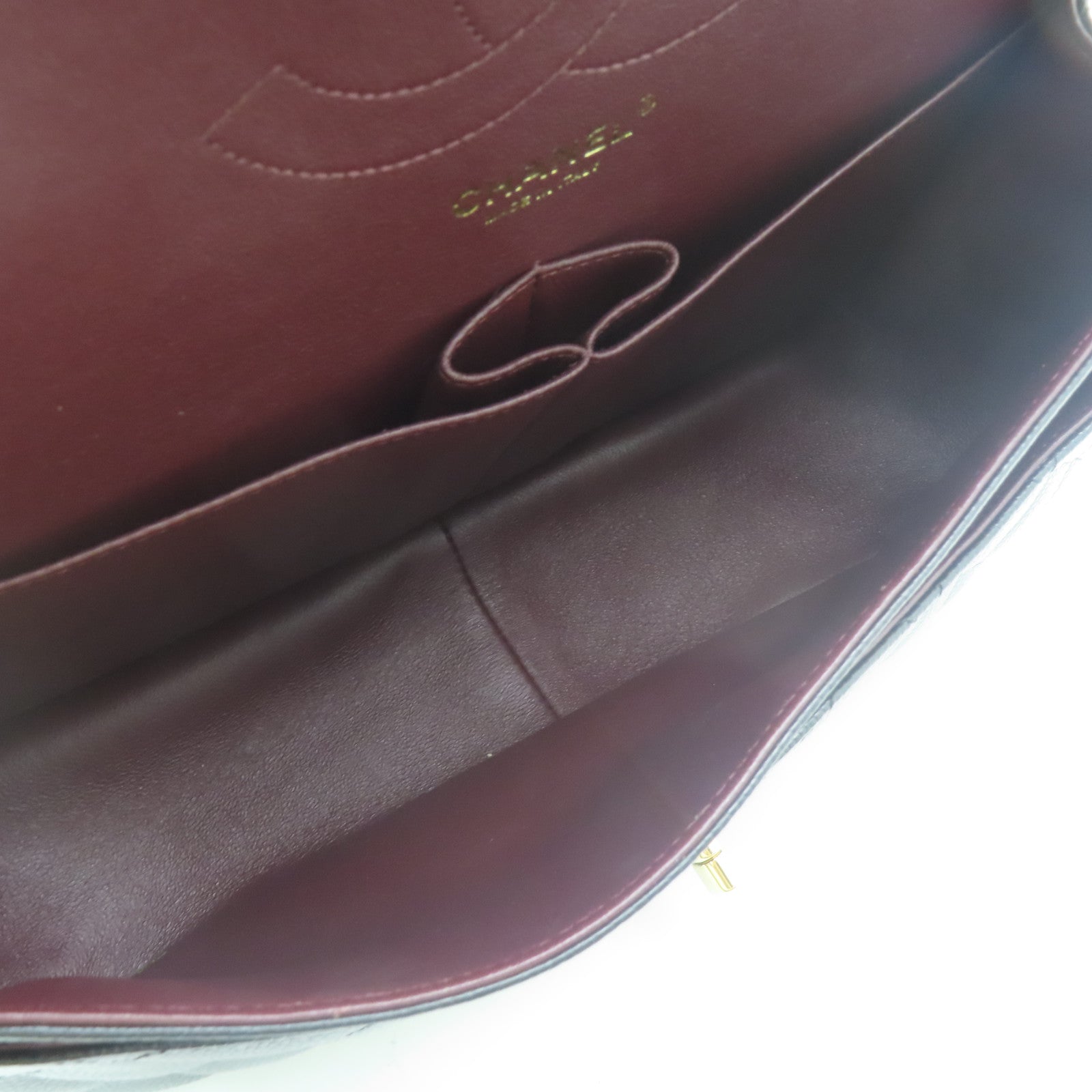 CHANEL 菱格Caviar皮革Classic Jumbo Double Flap金扣鏈帶肩背袋黑色