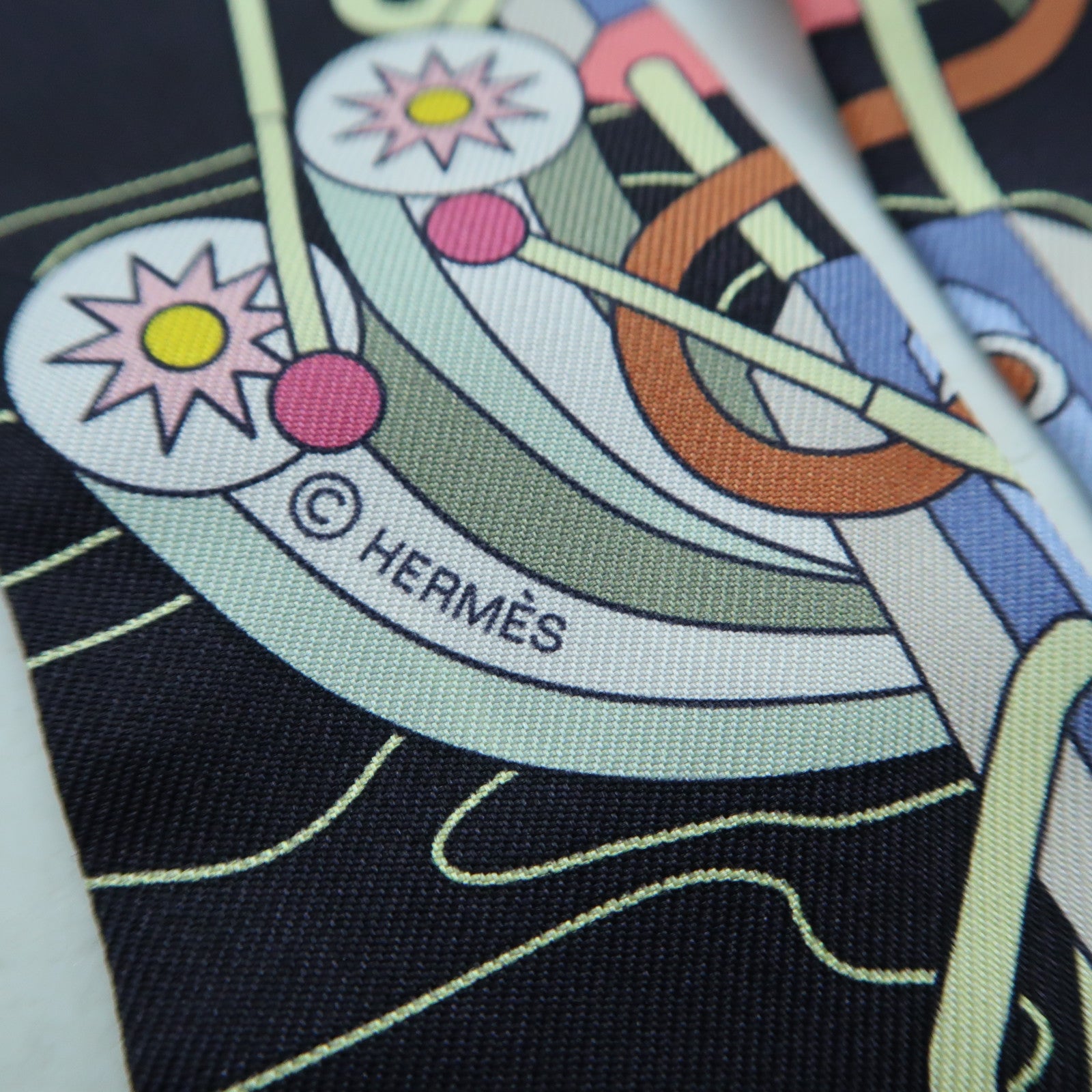 HERMES 絲質Twilly絲巾黑色