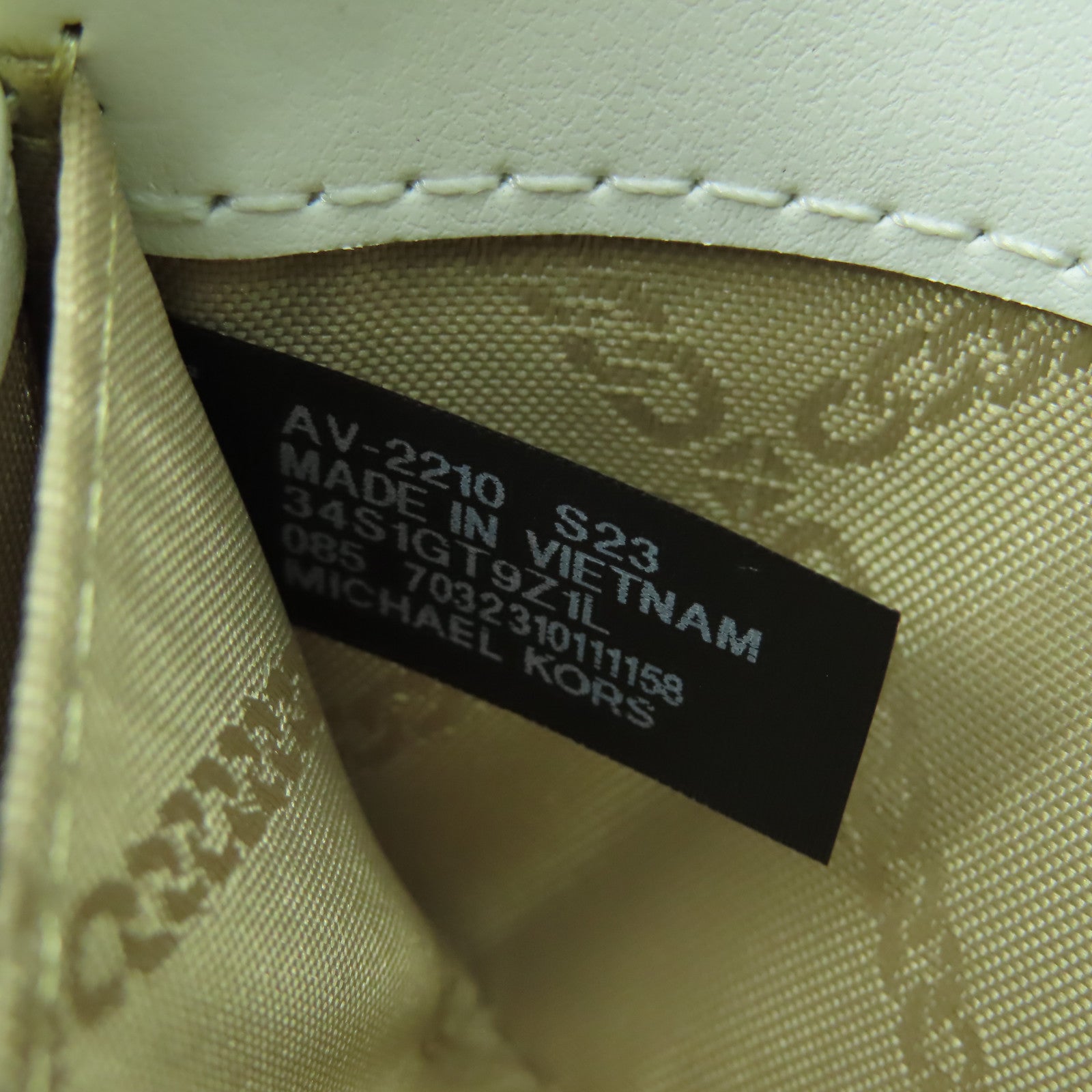 Michael Kors 牛皮皮革Zipper Card Case金扣卡片套白色