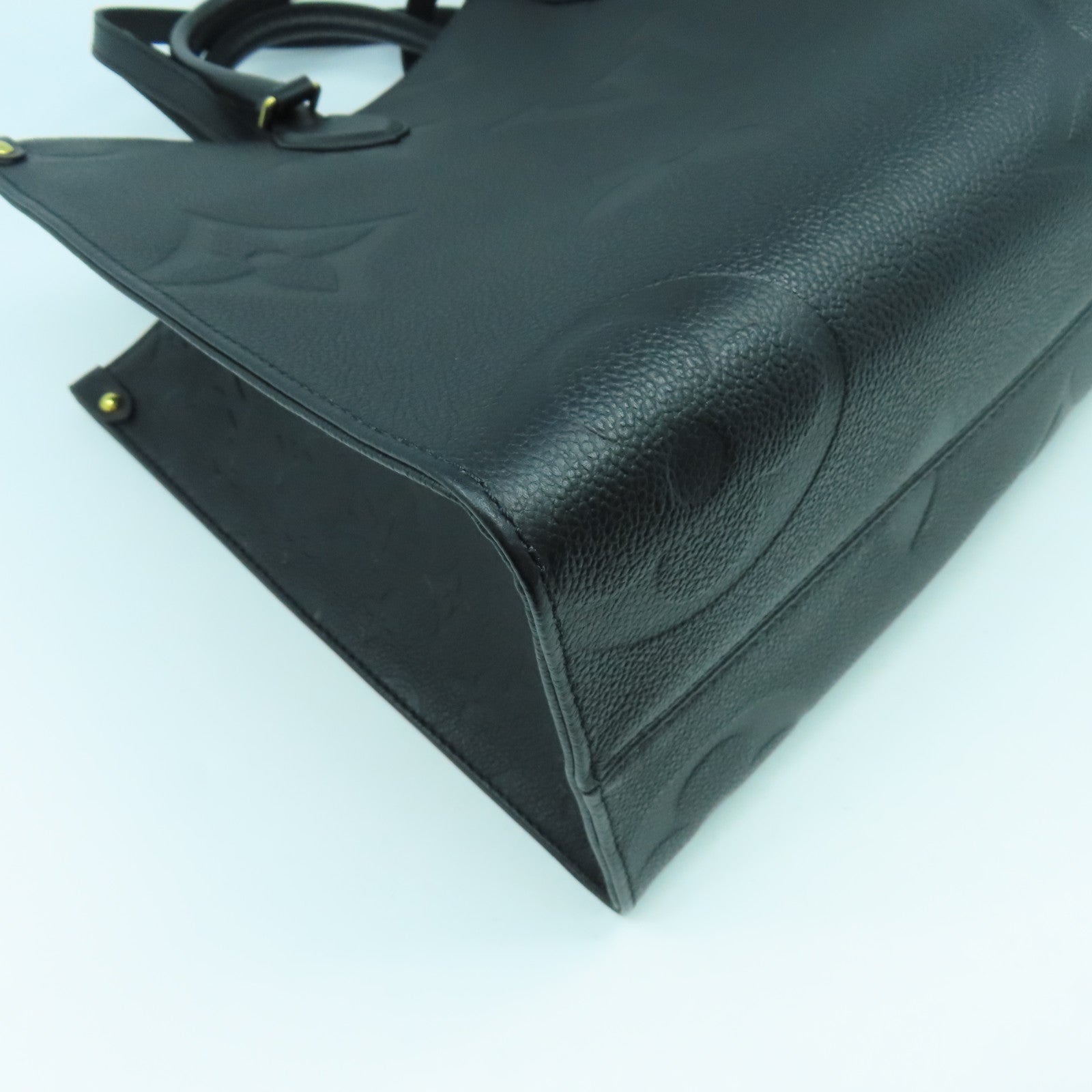 LOUIS VUITTON Monogram Empreinte On The Go MM金扣手挽肩背兩用袋黑色