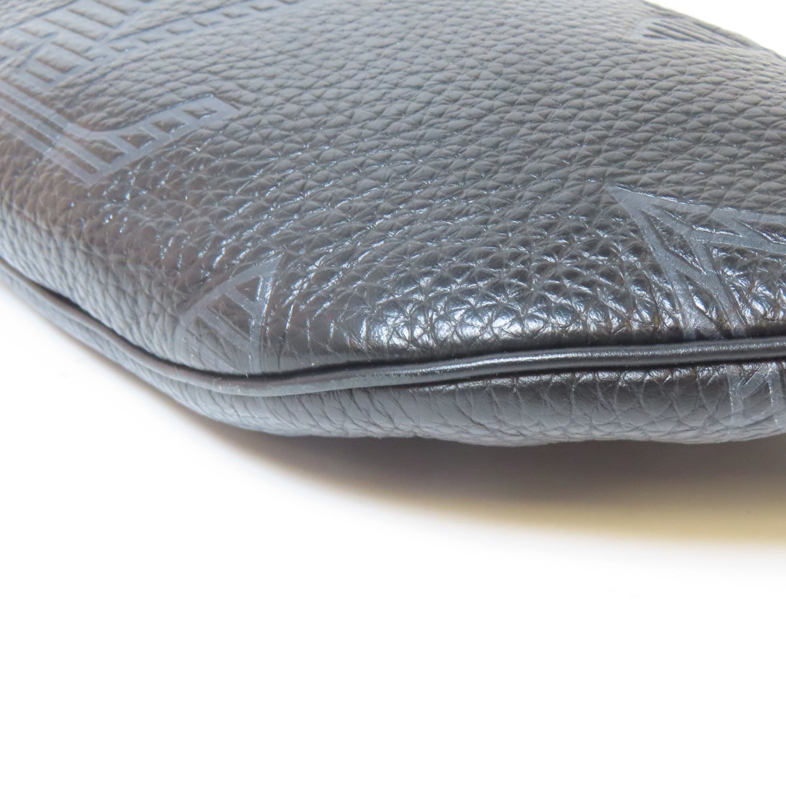 LOUIS VUITTON Monogram Giant Taurillon Shadow Discovery Bum Bag銀扣腰包黑色