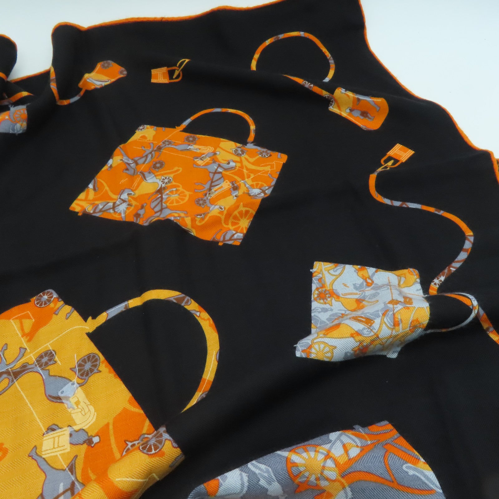 HERMES 羊绒丝质Scarf颈巾黑色橙色140x140cm