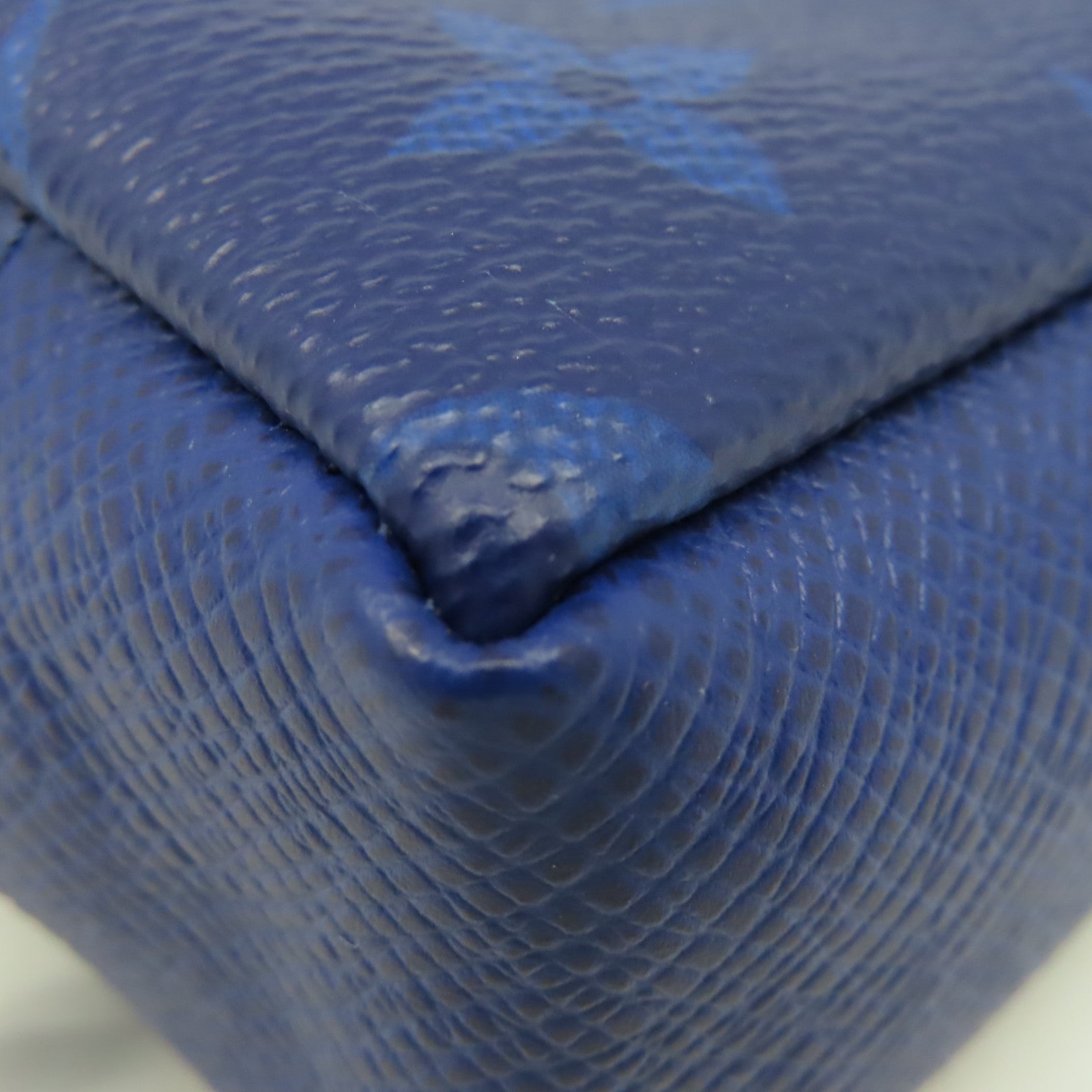 LOUIS VUITTON Monogram Box Pouch Charm銀扣掛飾藍色
