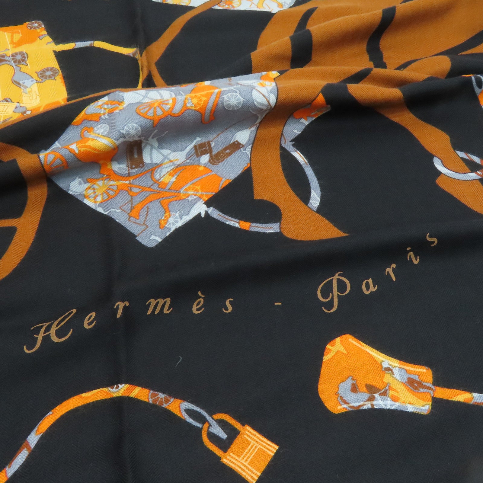HERMES 羊绒丝质Scarf颈巾黑色橙色140x140cm