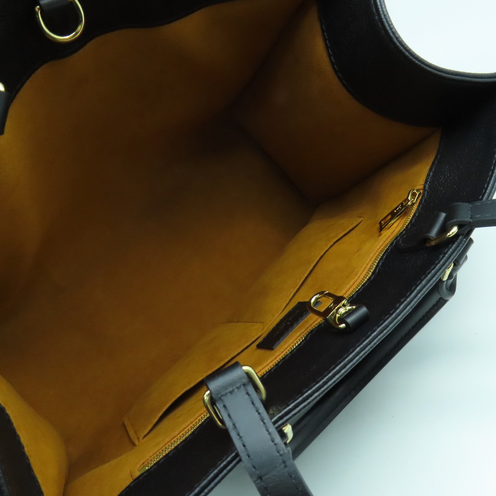 LOUIS VUITTON Monogram Empreinte On The Go MM金扣手挽肩背兩用袋黑色