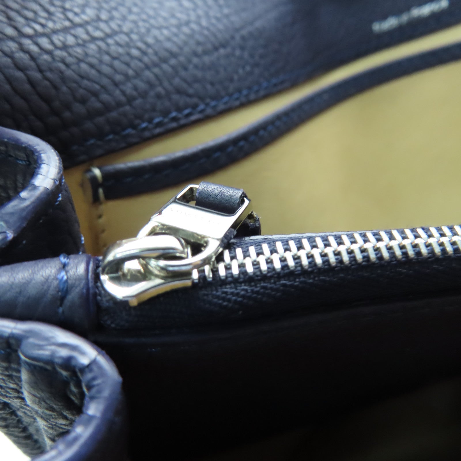 SELECTION 牛皮皮革Delvaux Le Mutin銀扣肩背袋藍色