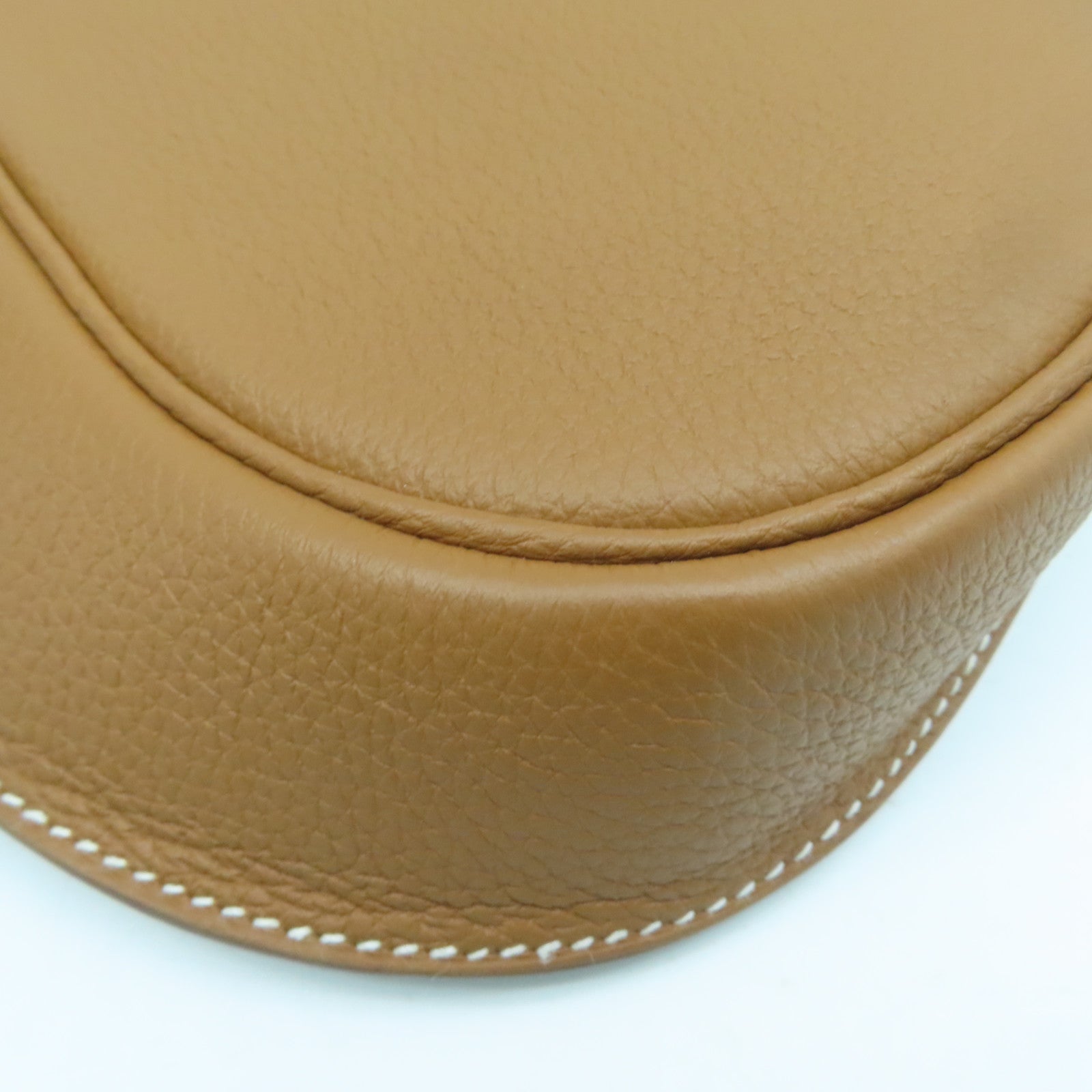 HERMES Togo Leather Perspective Caval Iere 21 Gold Buckle Shoulder Bag Classic Camel