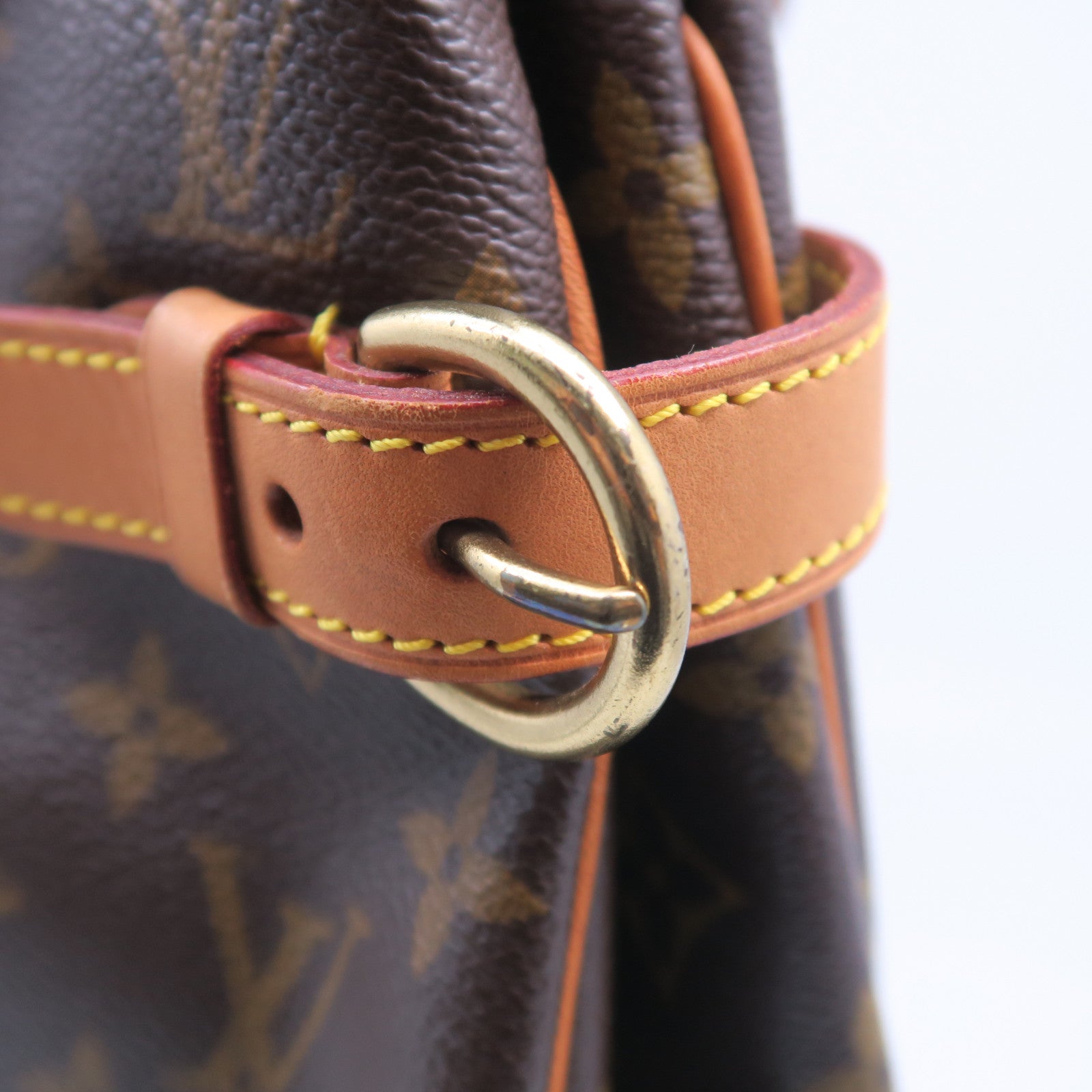 LOUIS VUITTON Monogram Batignolles Vertical金扣肩背袋啡色