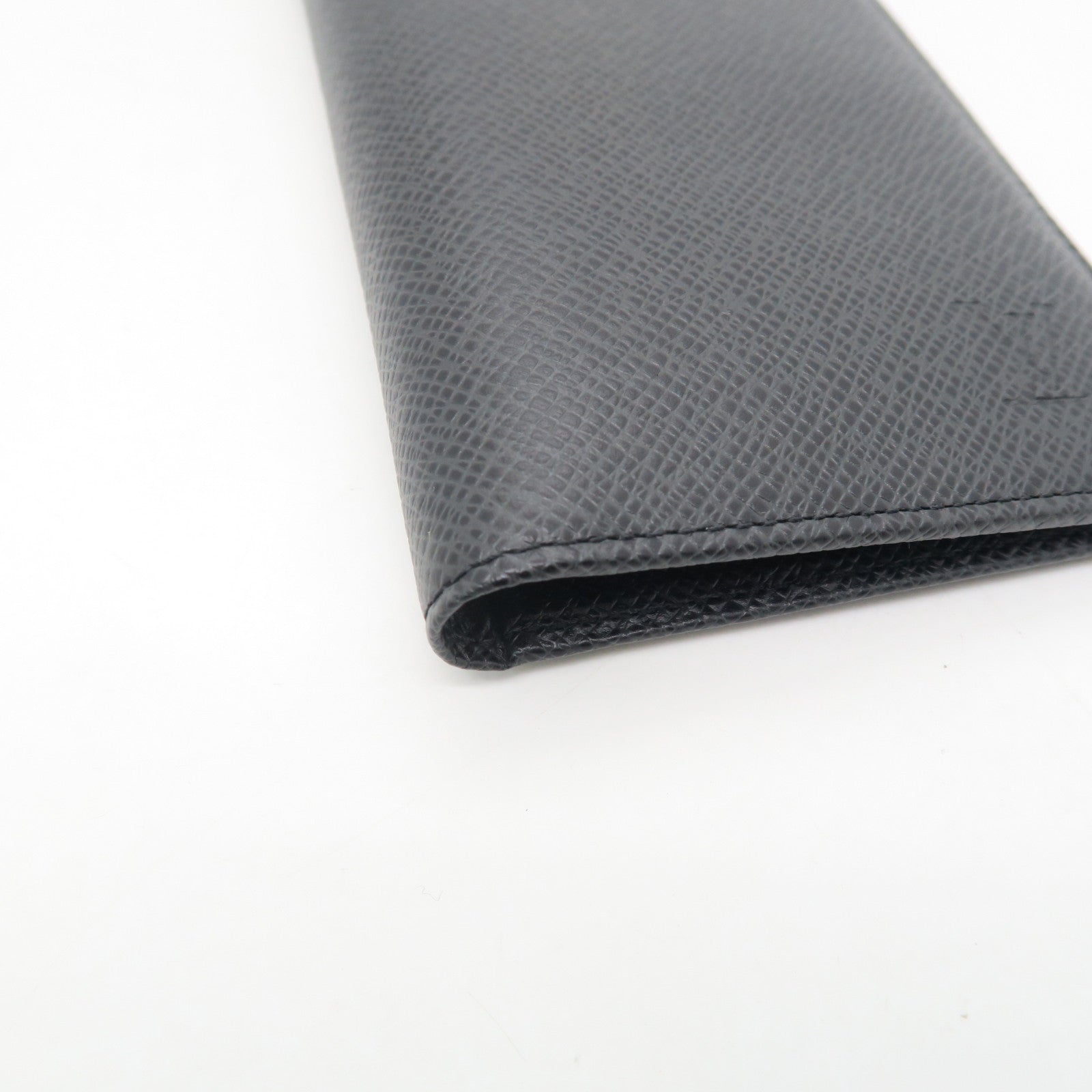 LOUIS VUITTON Taiga Long Wallet長錢包黑色