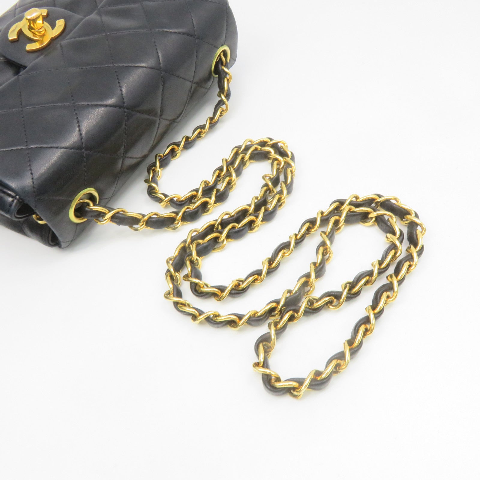 CHANEL 菱格羊皮皮革Chain Shoulder Bag金扣鏈帶肩背袋黑色