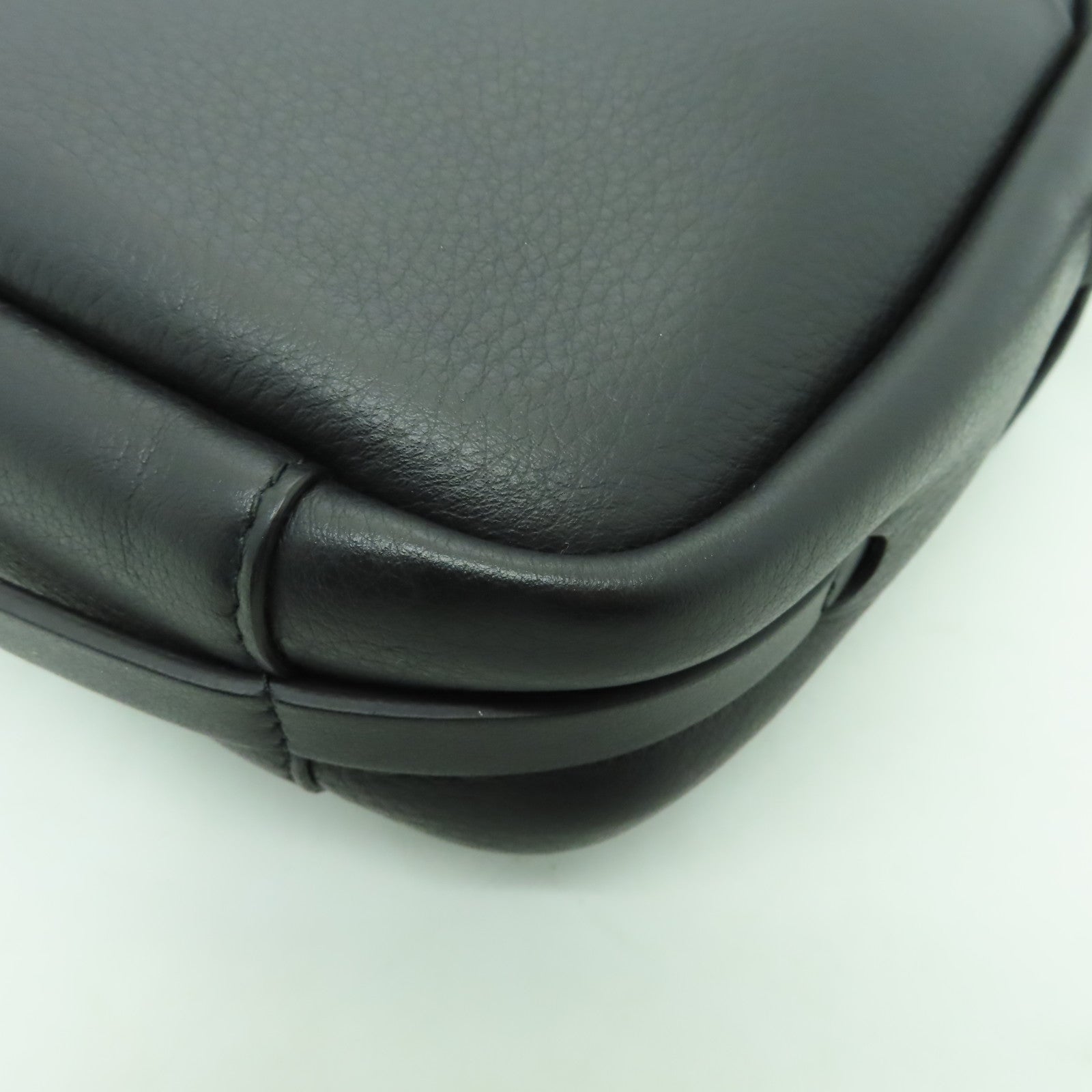 BALENCIAGA 皮革Shoulder Bag銀扣肩背袋黑色