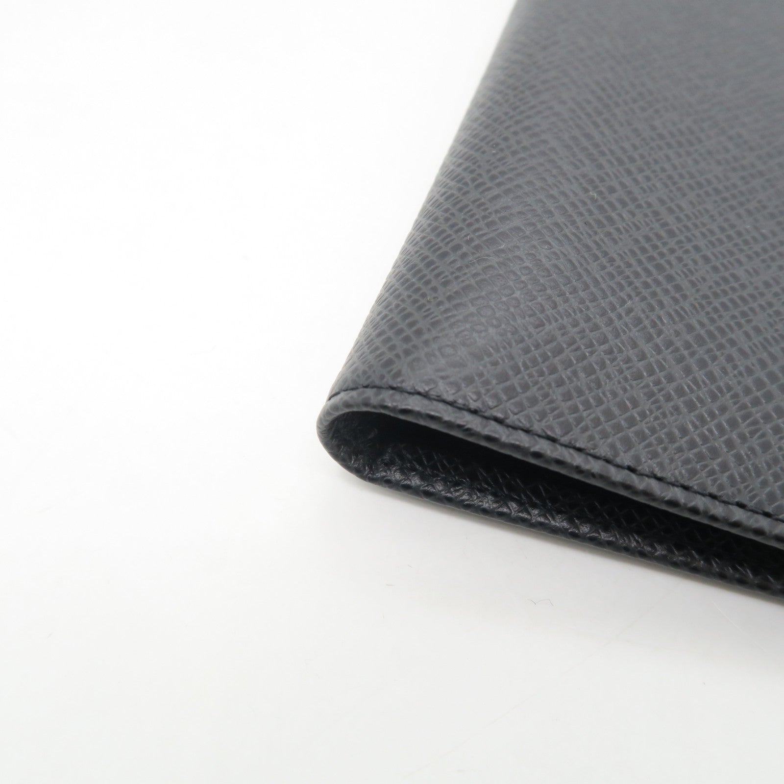 LOUIS VUITTON Taiga Long Wallet長錢包黑色