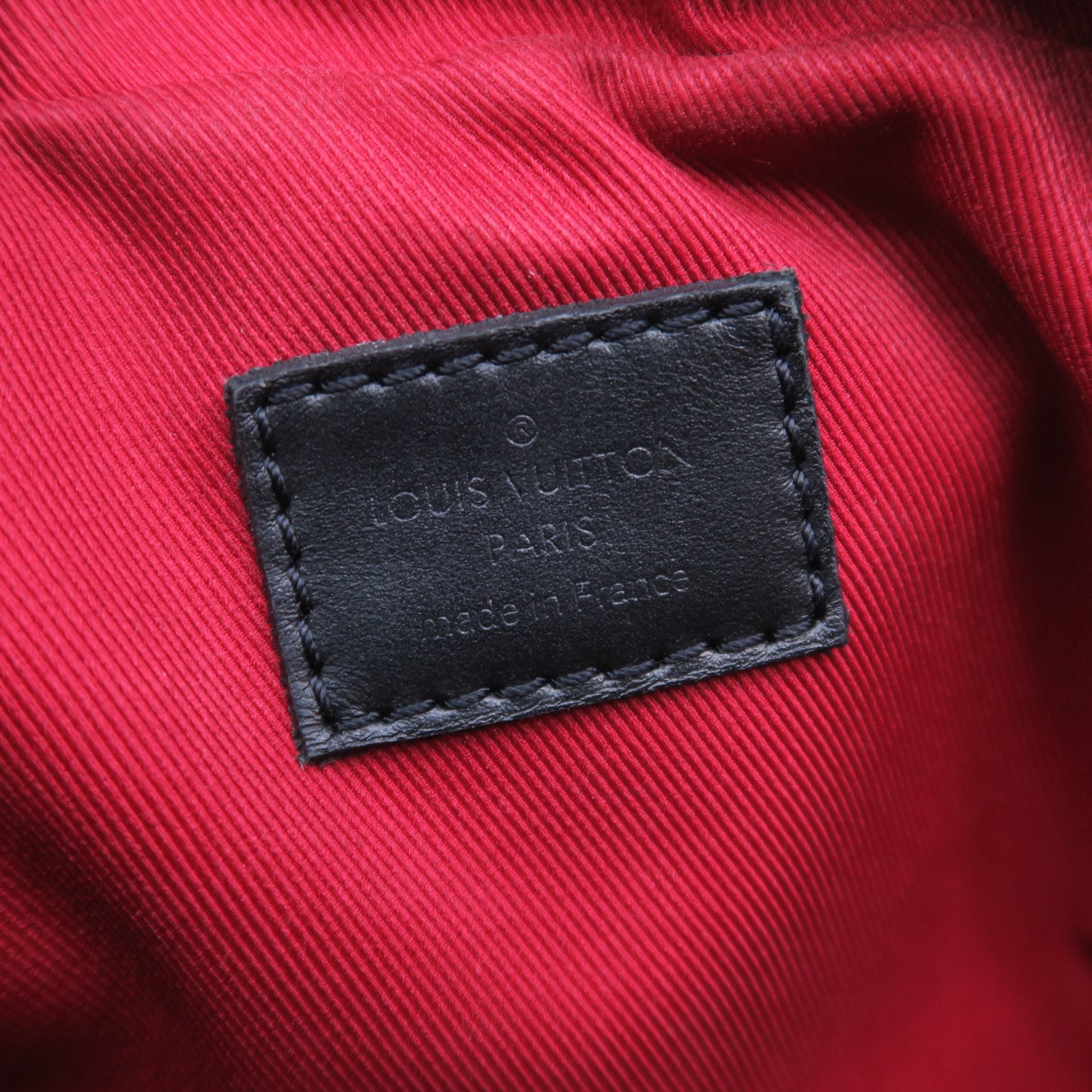 LOUIS VUITTON Damier Graphite Utility Shoulder Bag肩背袋黑色/灰色