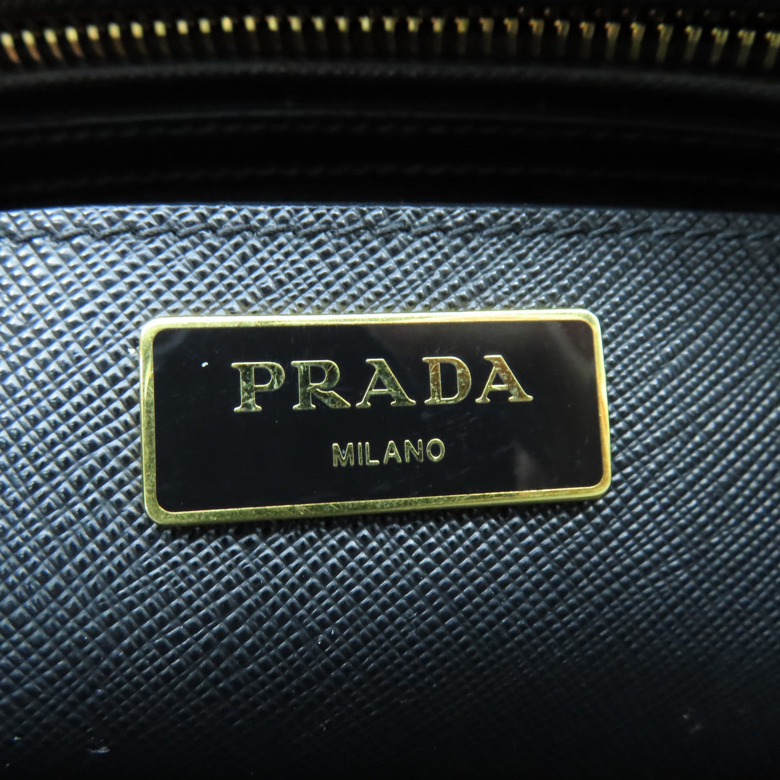 PRADA Saffiano皮革Galleria 2 Way Shoulder金扣手挽肩背袋黑色