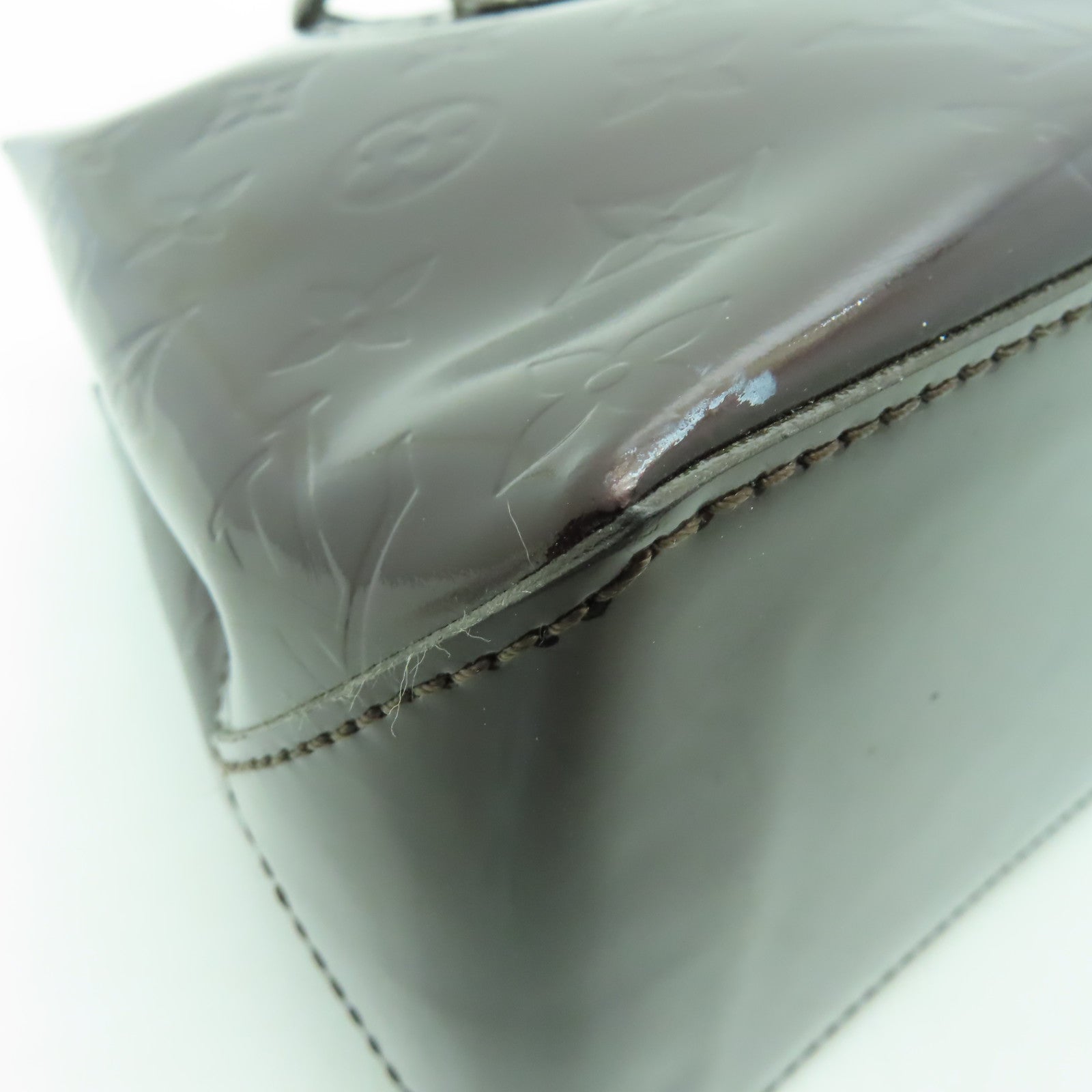 LOUIS VUITTON Vernis Wilshire PM金扣手挽袋
