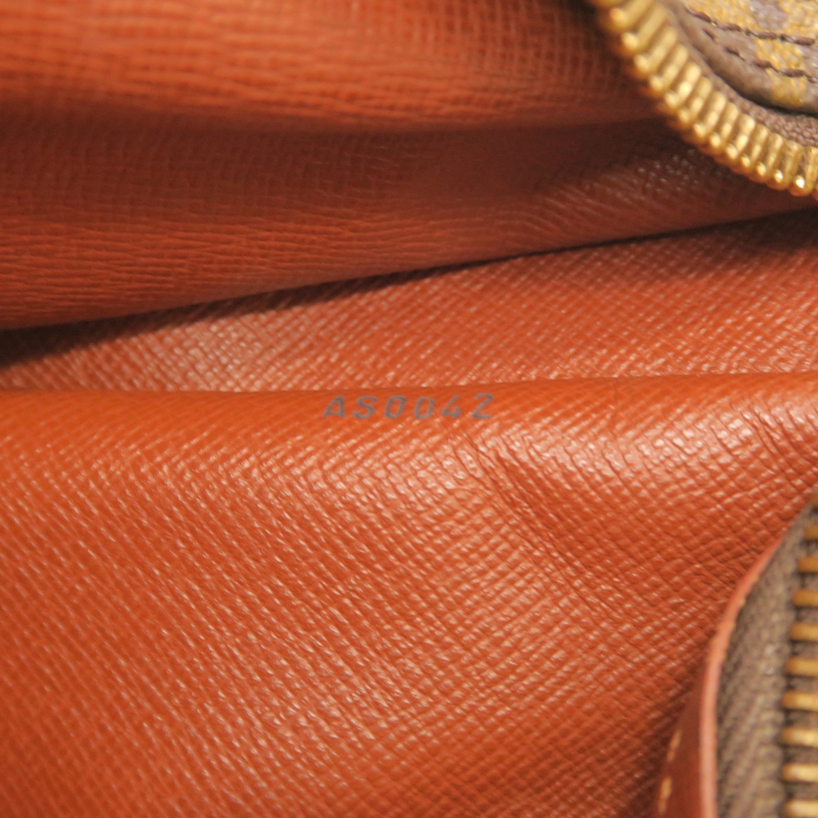LOUIS VUITTON Monogram Boulogne Gold Buckle Shoulder Bag Brown