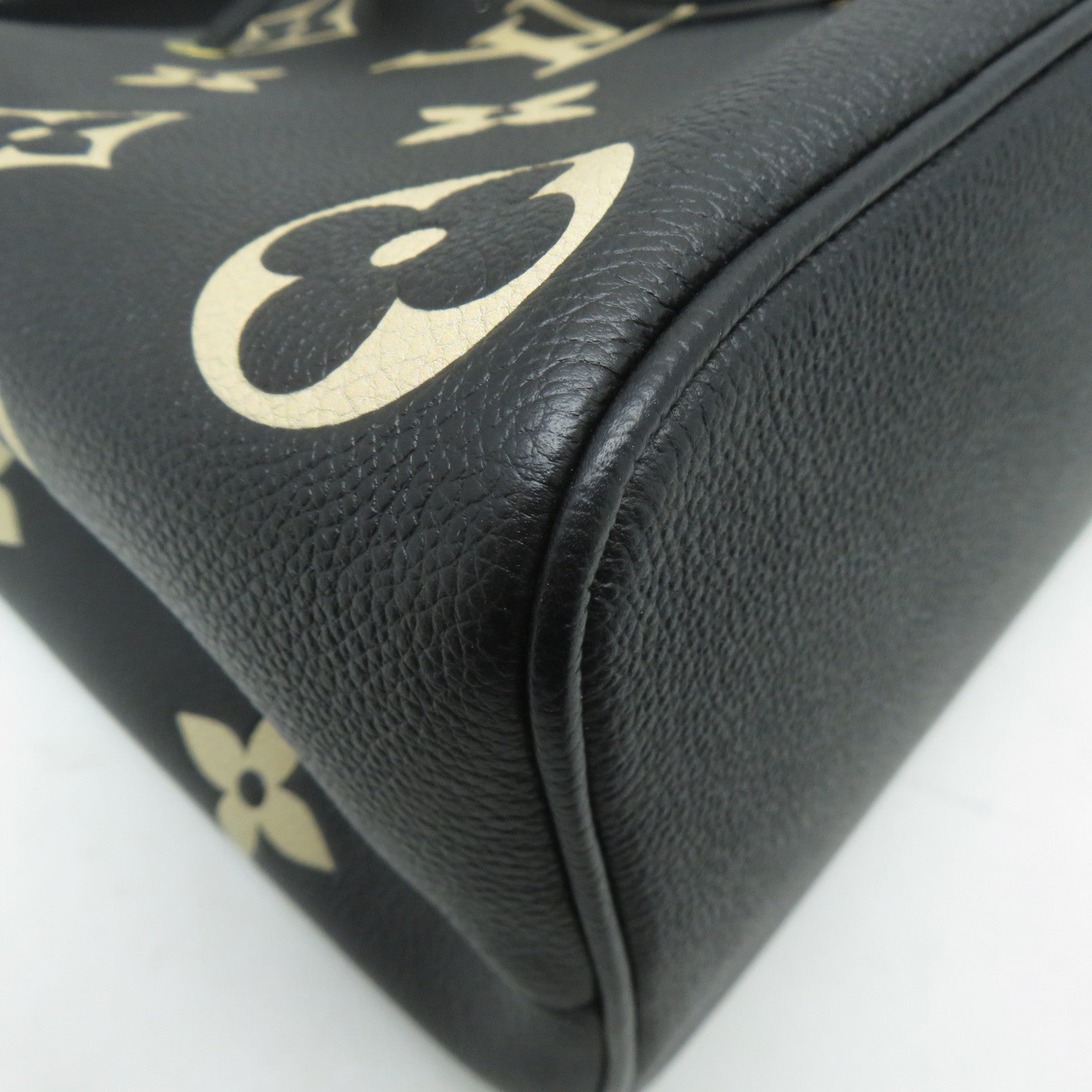 LOUIS VUITTON Monogram Empreinte NeoNoe MM金扣手挽肩背兩用袋黑色