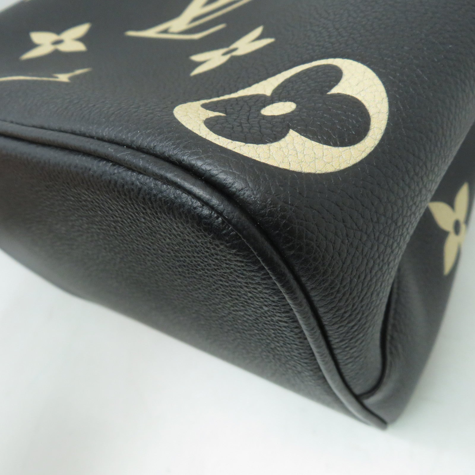 LOUIS VUITTON Monogram Empreinte NeoNoe MM金扣手挽肩背兩用袋黑色