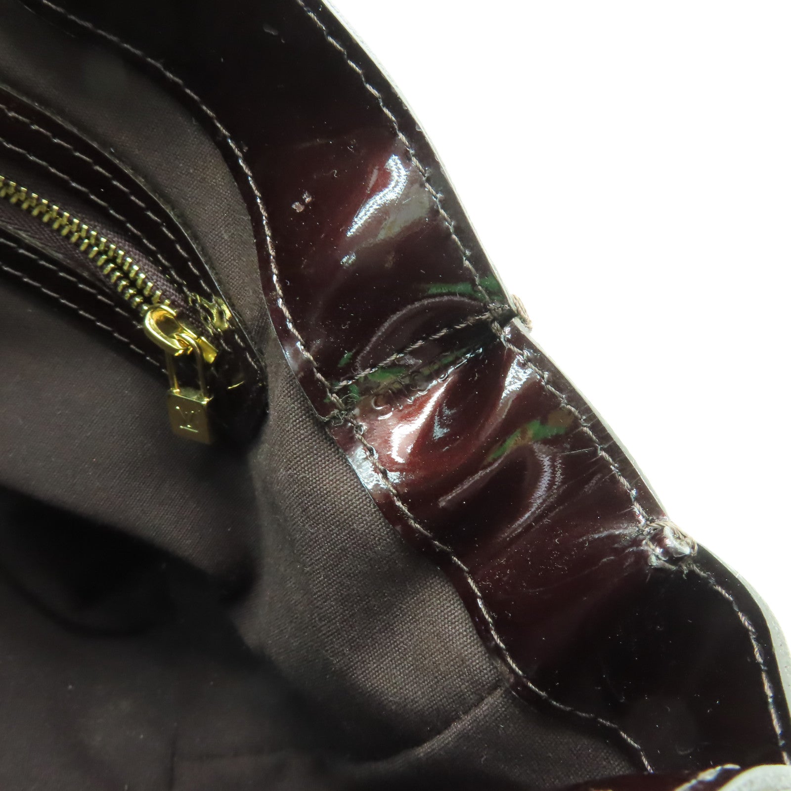 LOUIS VUITTON Vernis Wilshire PM金扣手挽袋