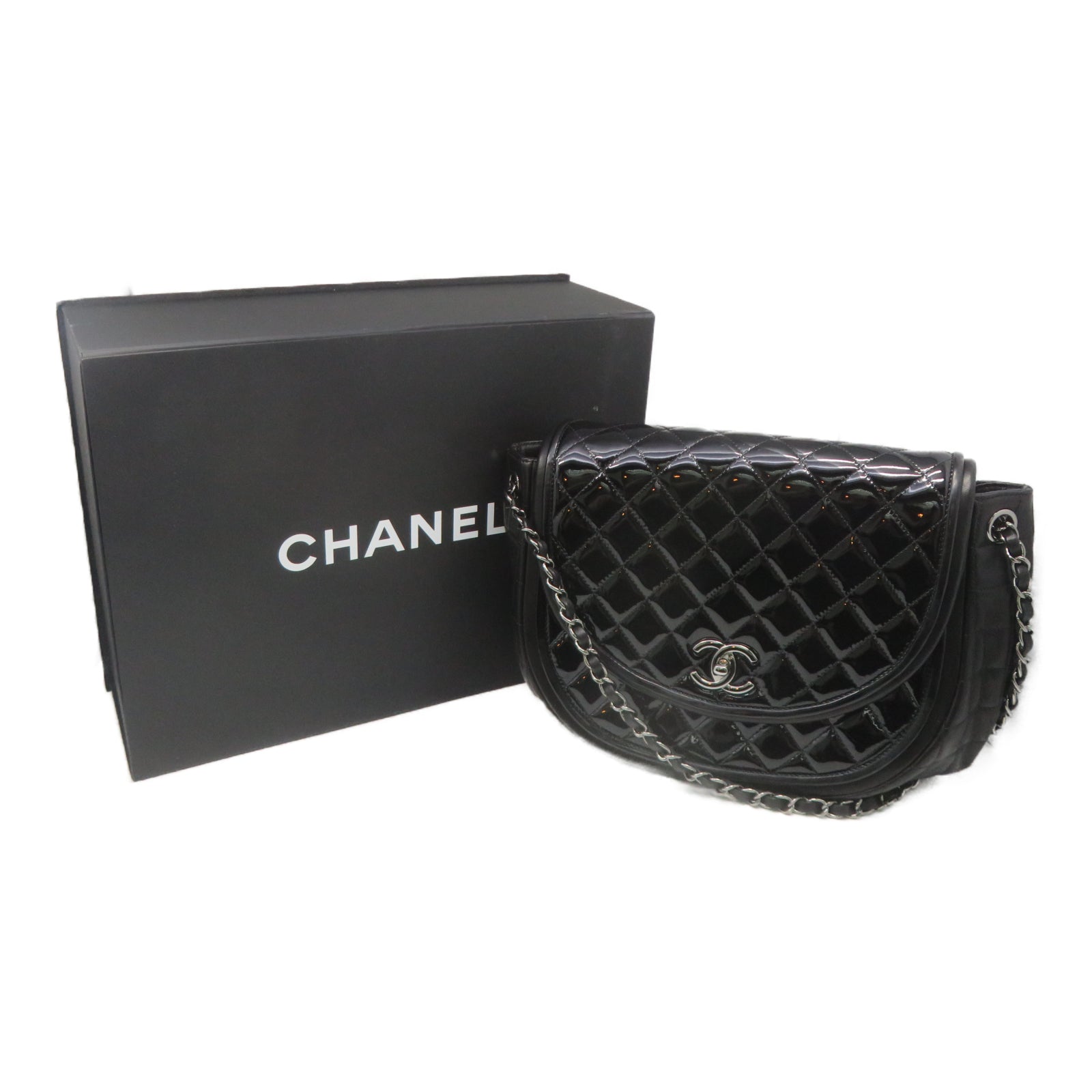 CHANEL 菱格牛皮皮革/漆皮皮革Chain Shoulder银扣链带肩背袋黑色