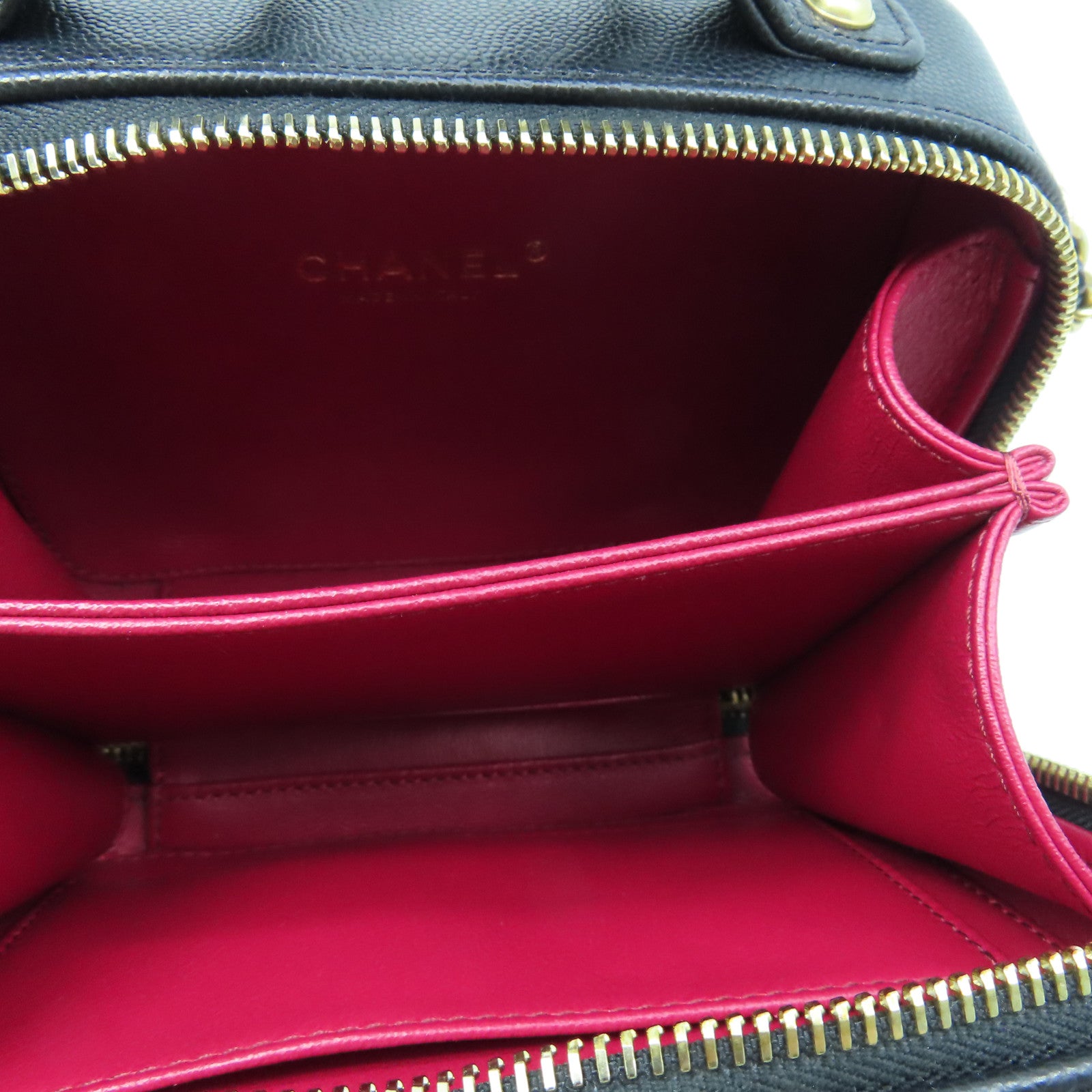 CHANEL 菱格Caviar皮革Vanity Case金扣手挽肩背两用袋黑色