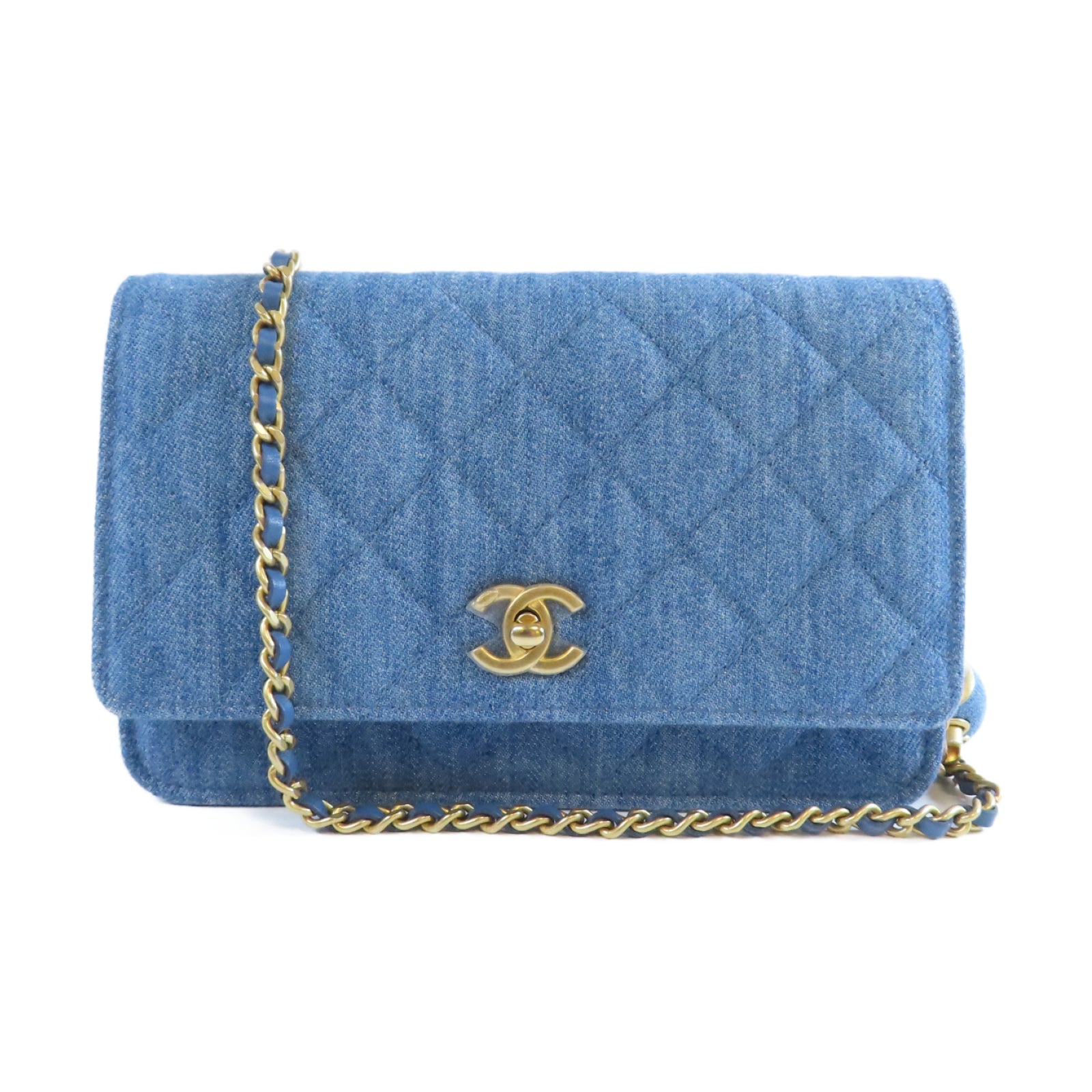 CHANEL 牛仔布Wallet On Chain金扣鏈帶肩背袋藍色
