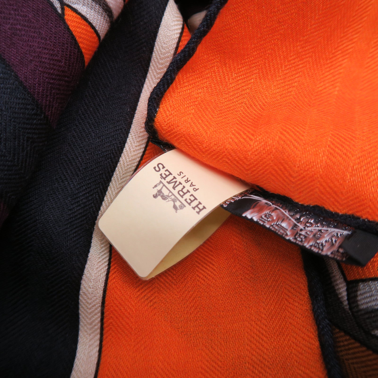 HERMES 羊絨/絲質Scarf 140x140絲巾橙色/白色