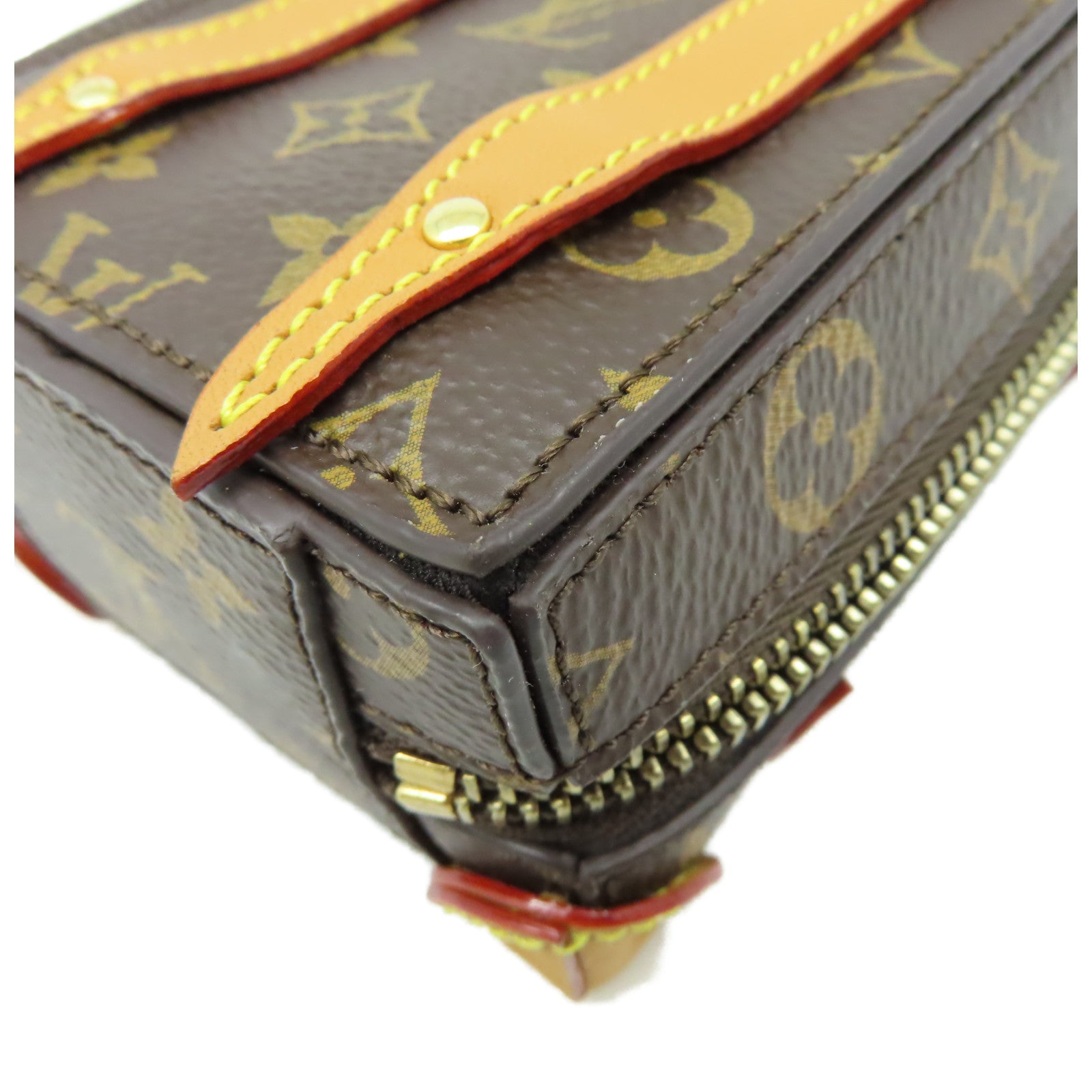 LOUIS VUITTON Monogram Soft Trunk Backpack Bag Charm and Key Holder掛飾啡色