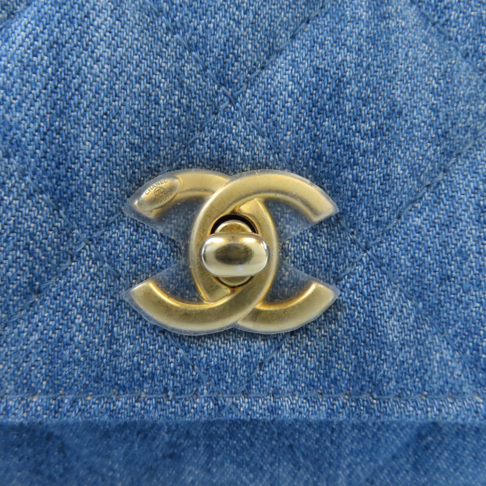 CHANEL 牛仔布Wallet On Chain金扣鏈帶肩背袋藍色