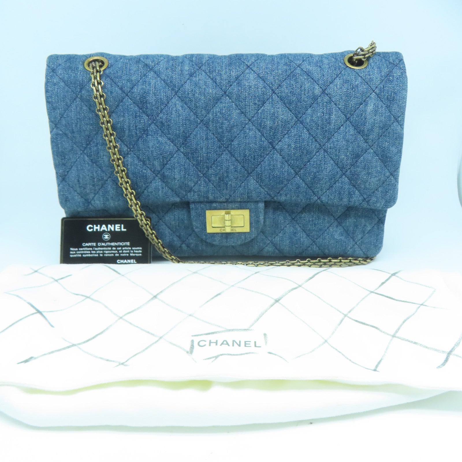 CHANEL 菱格牛仔布2.55金扣鏈帶肩背袋藍色