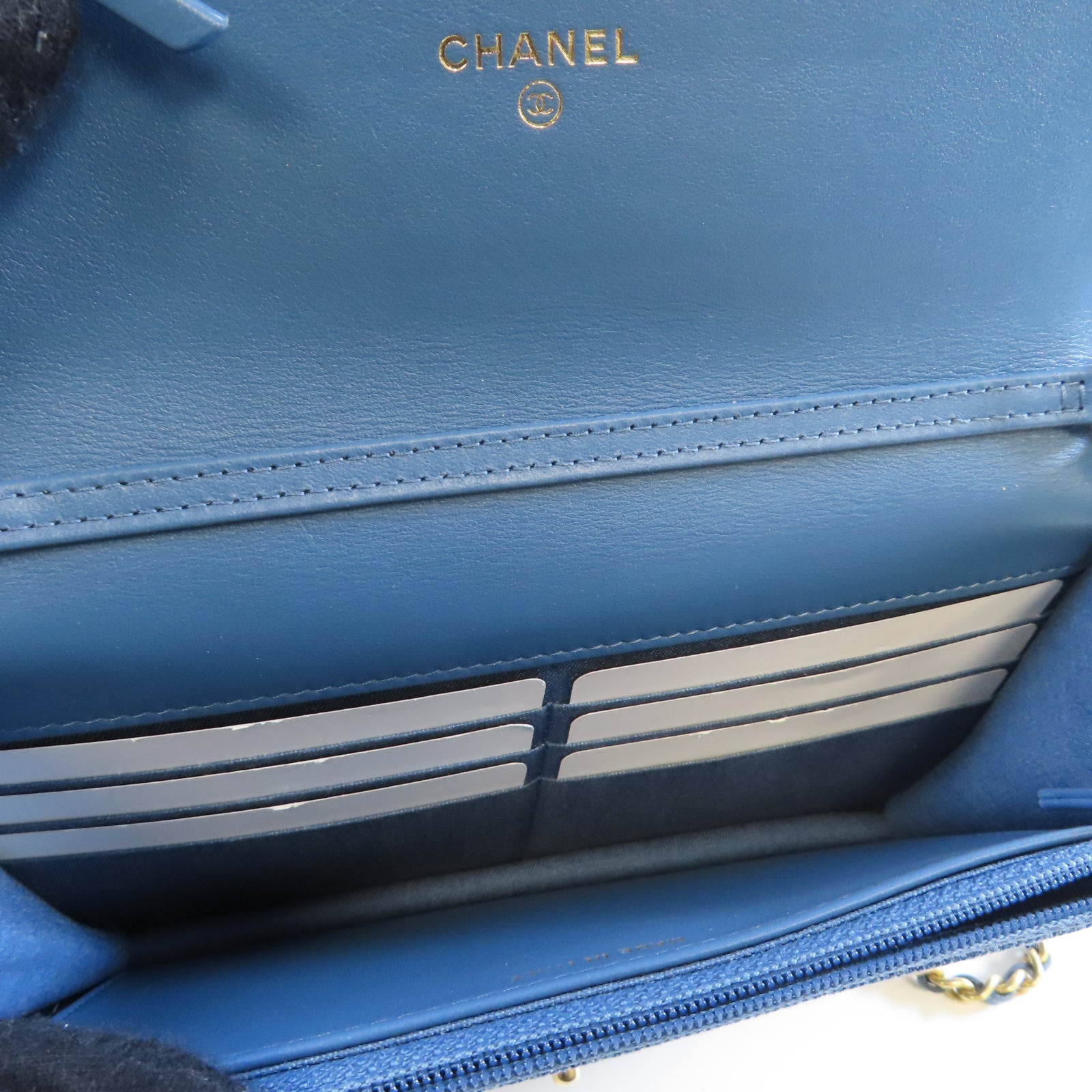 CHANEL 牛仔布Wallet On Chain金扣鏈帶肩背袋藍色