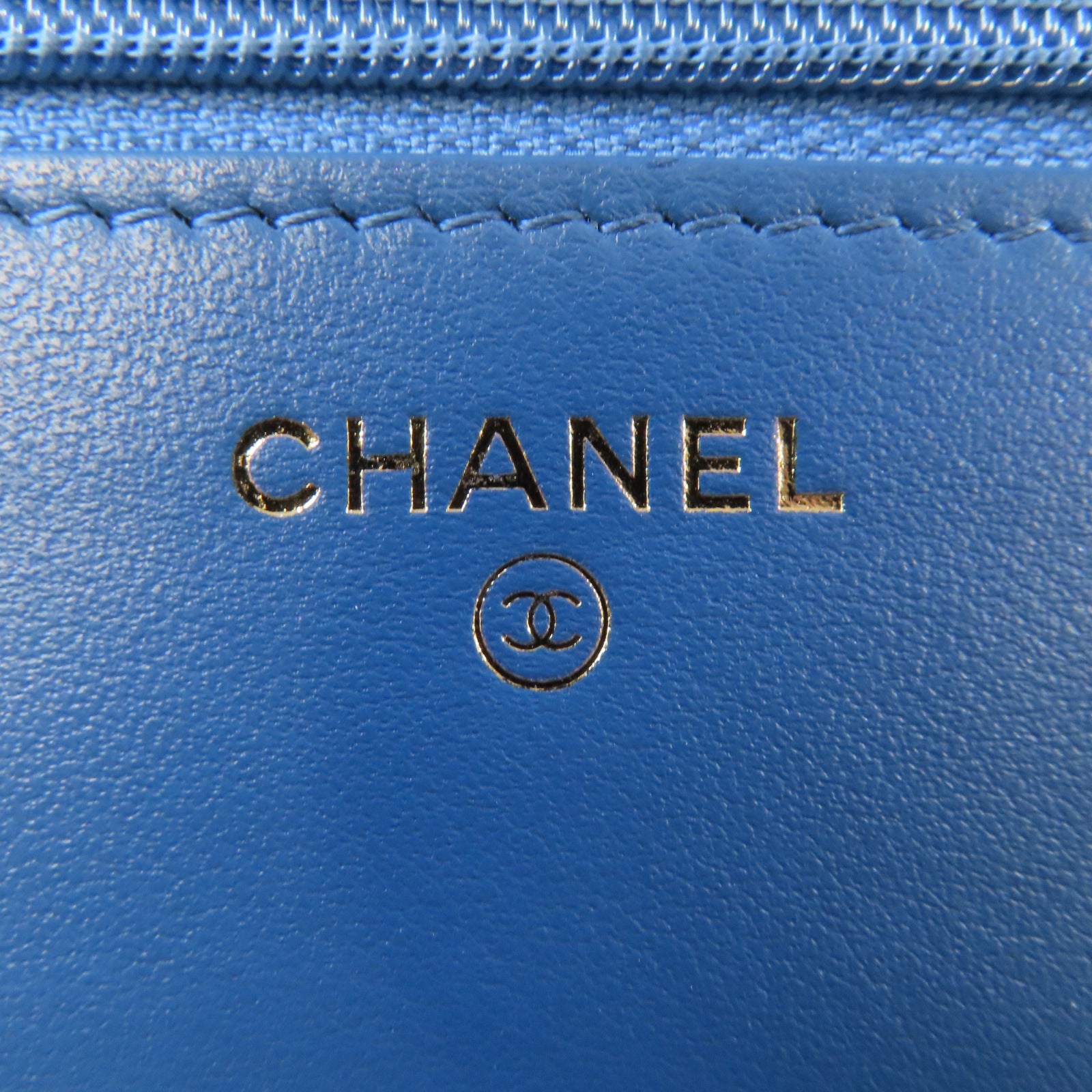 CHANEL 牛仔布Wallet On Chain金扣鏈帶肩背袋藍色